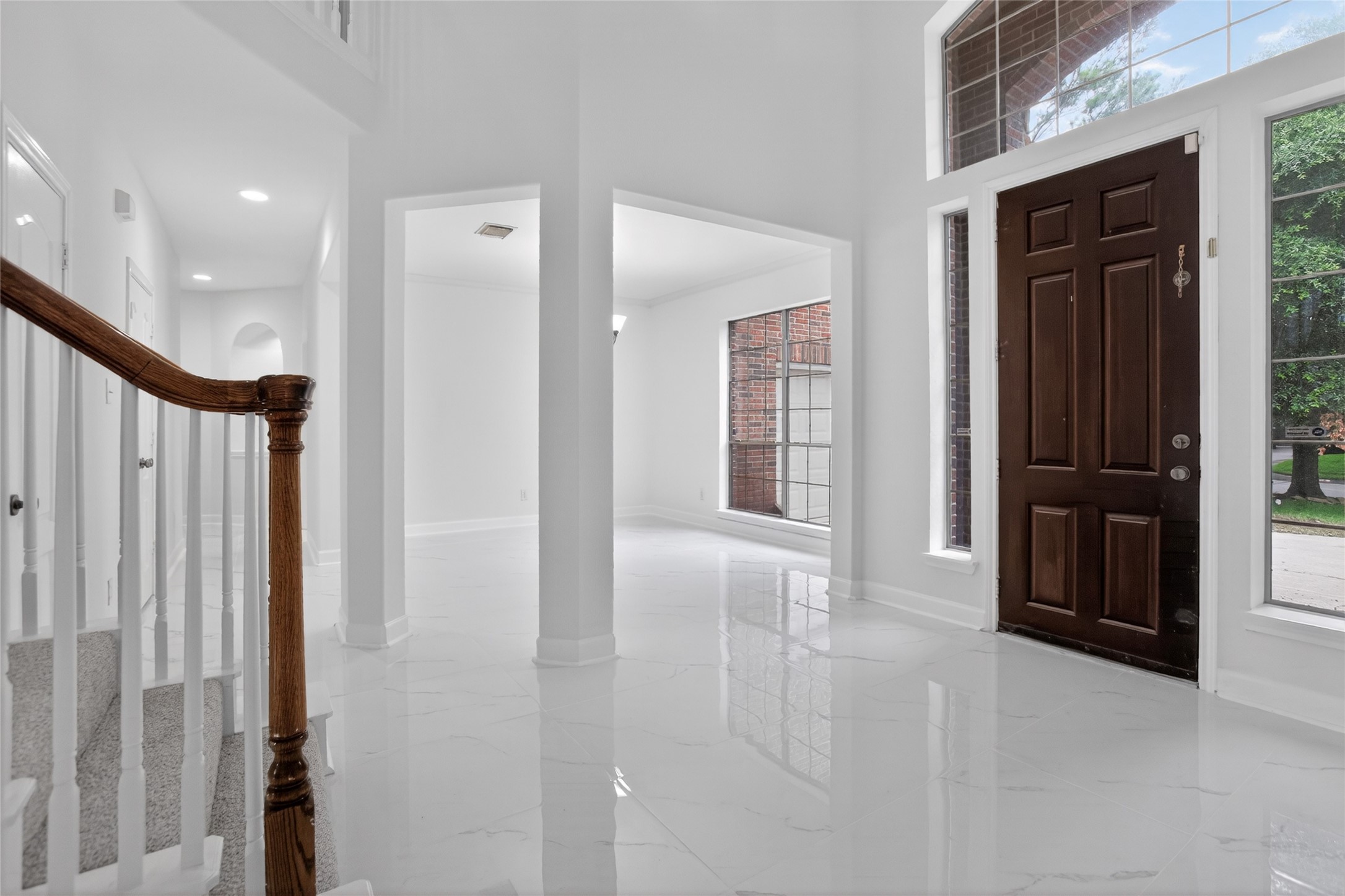 3314 Crimson Maple Court Property Photo 5