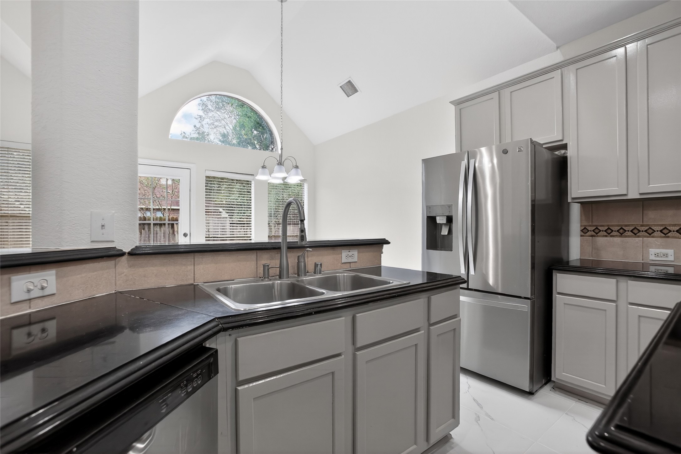 3314 Crimson Maple Court Property Photo 27
