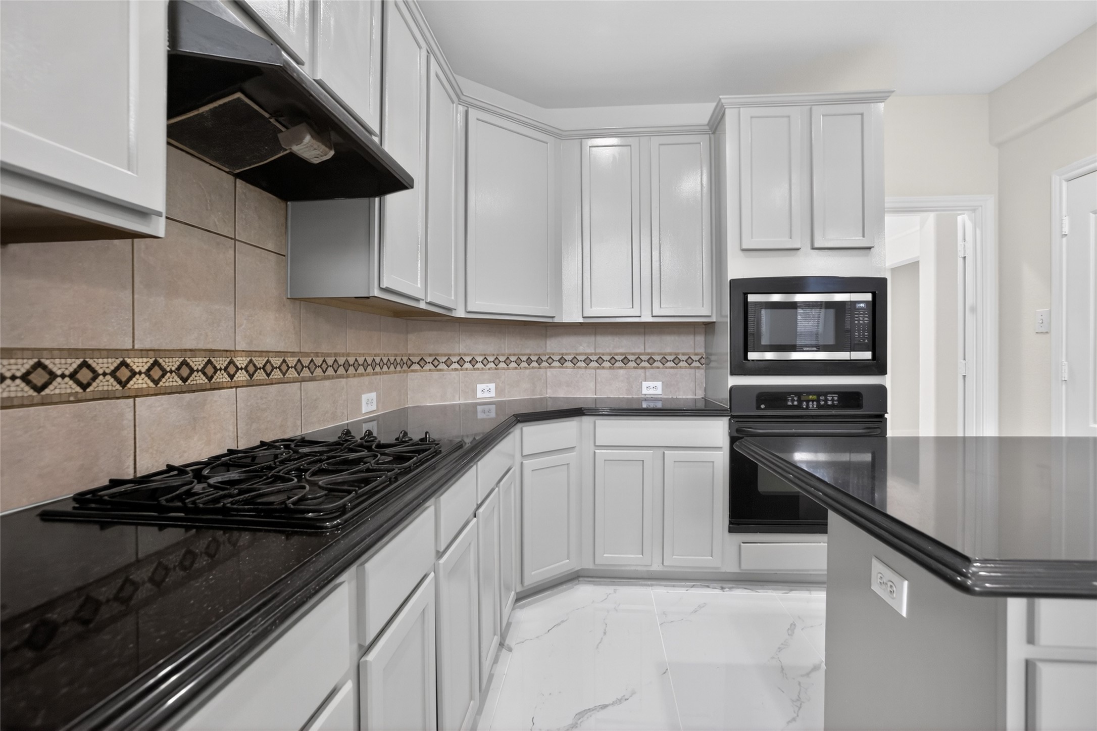 3314 Crimson Maple Court Property Photo 29