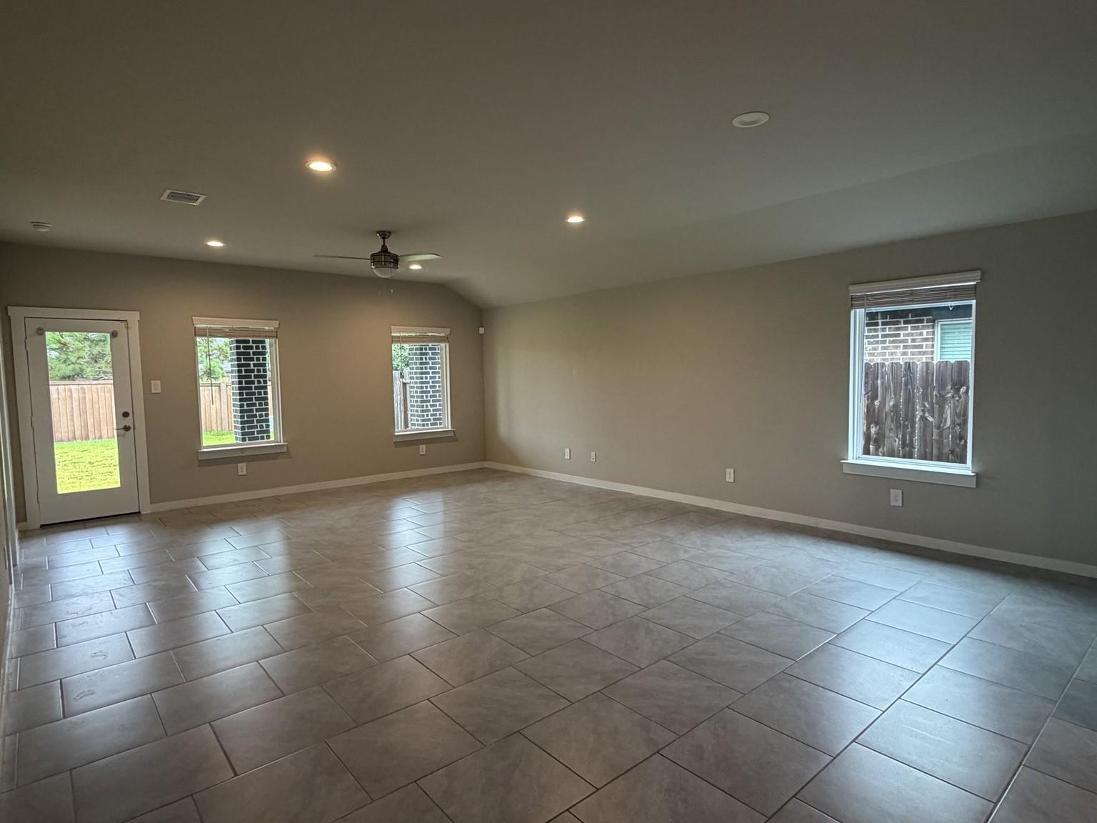 29422 Pikes Peak Drive Property Photo 2