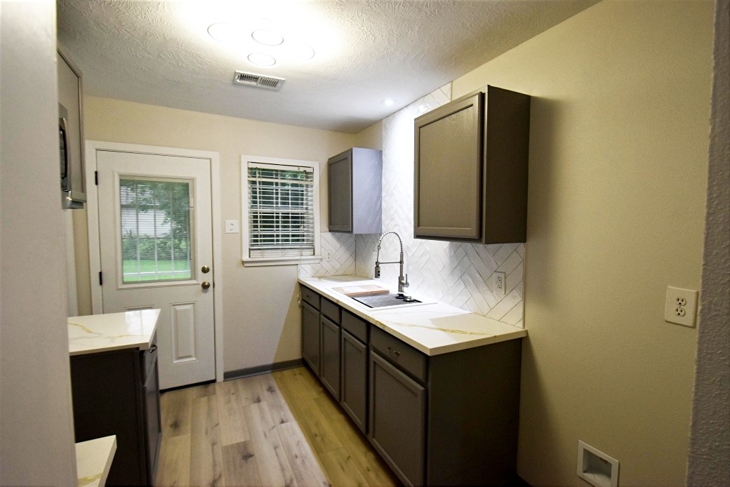 10213 Fairland Drive Property Photo 20