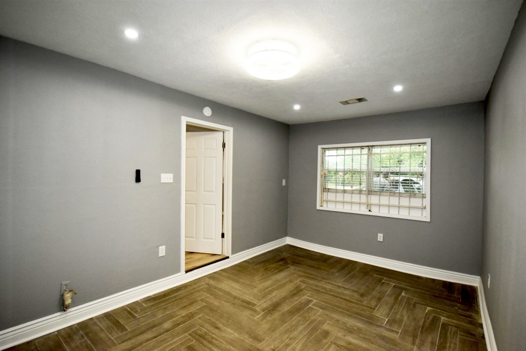 10213 Fairland Drive Property Photo 26