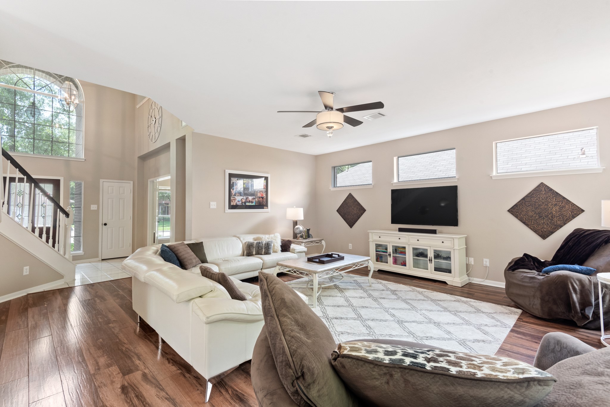 14618 Oxwick Circle Property Photo 3