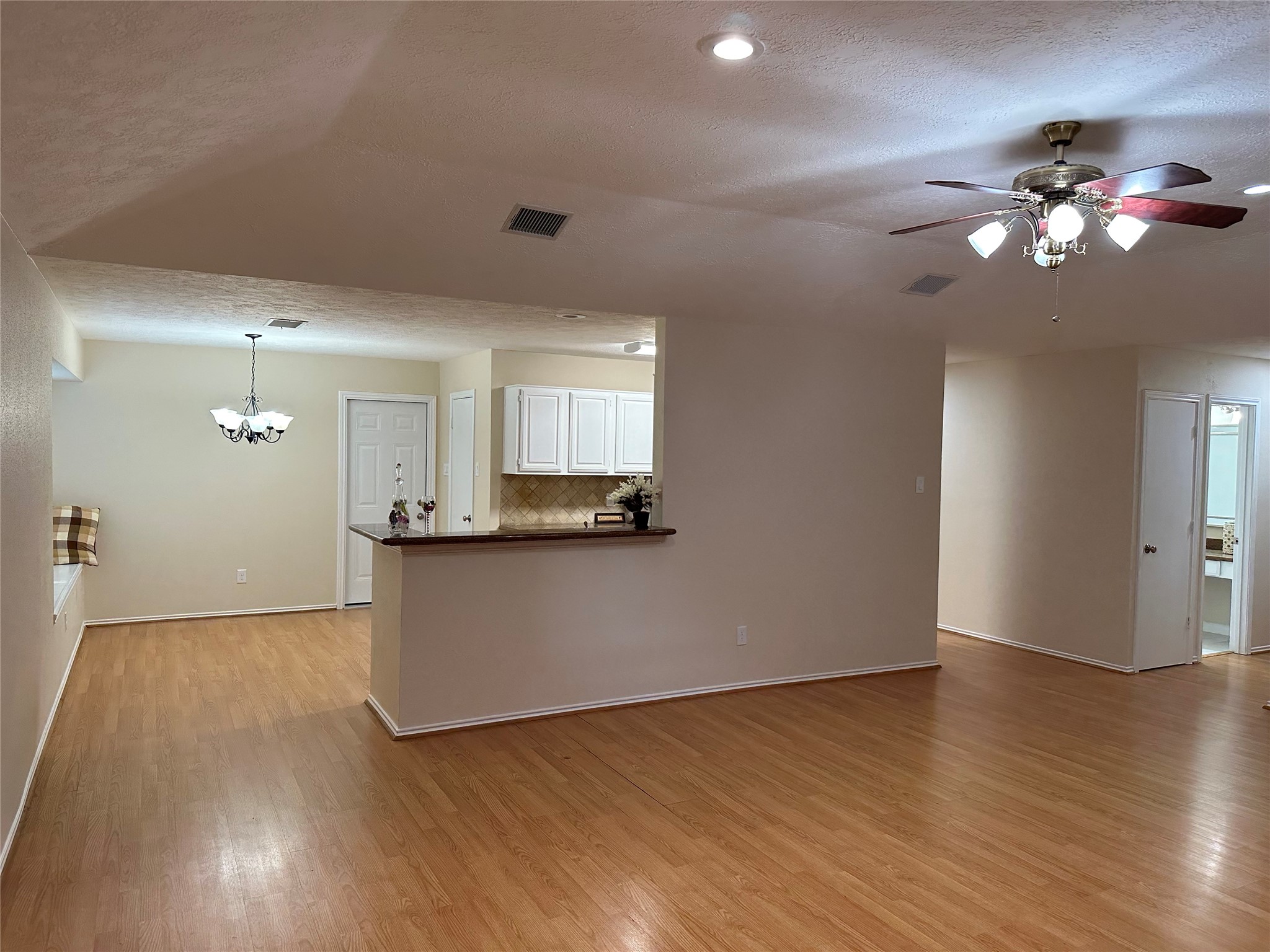 3706 Luton Park Drive Property Photo 9