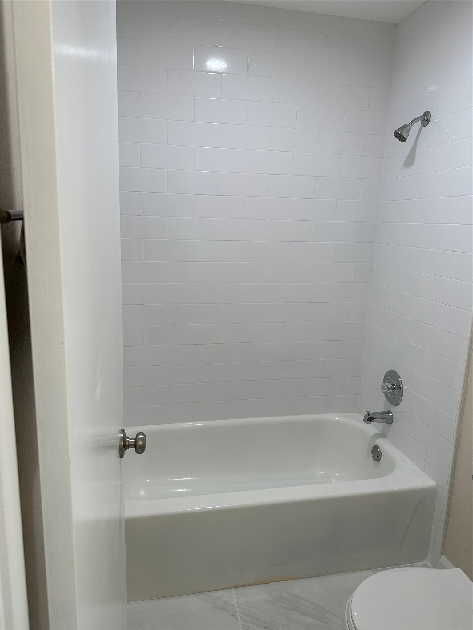 3706 Luton Park Drive Property Photo 17