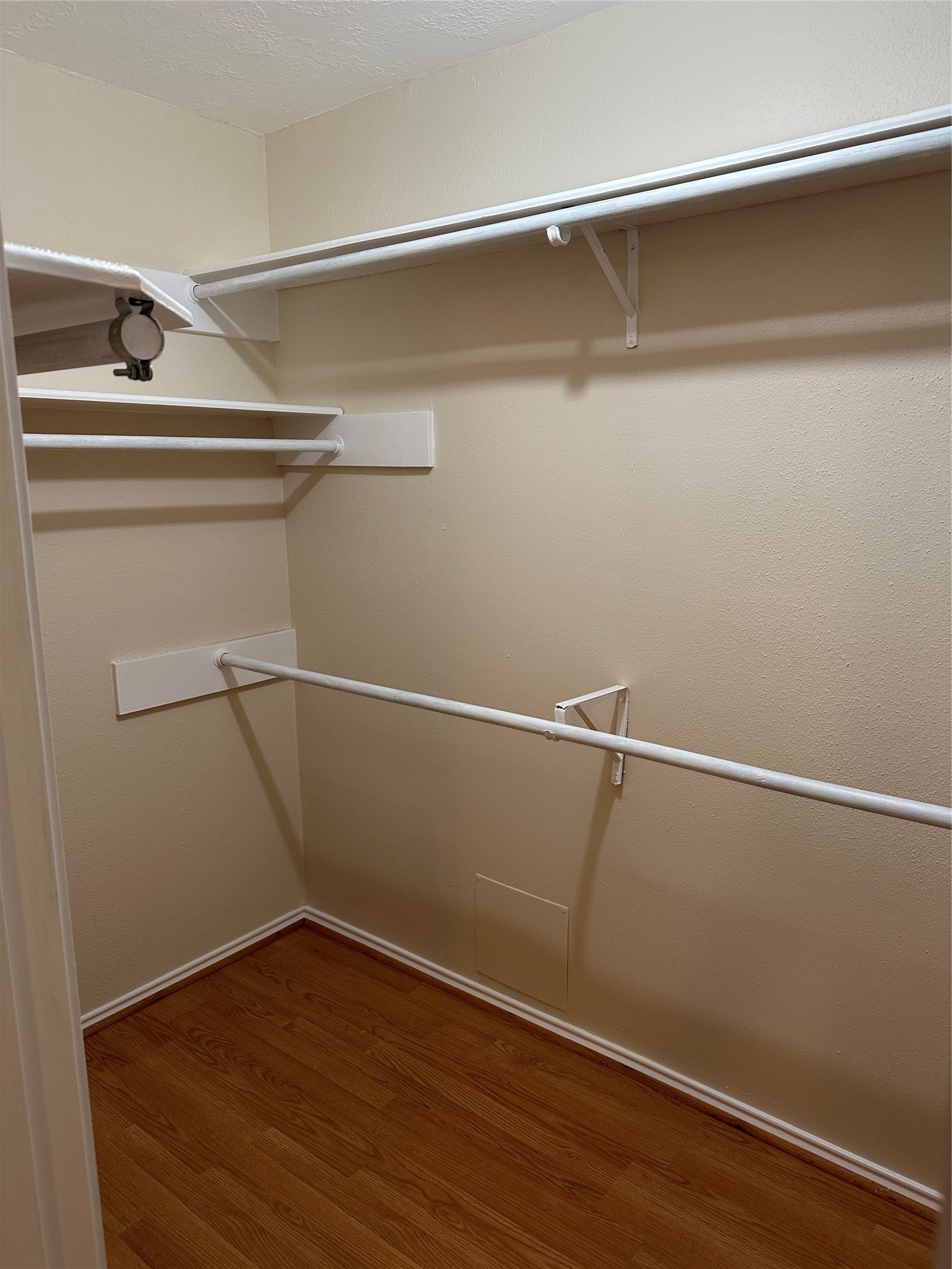 3706 Luton Park Drive Property Photo 20