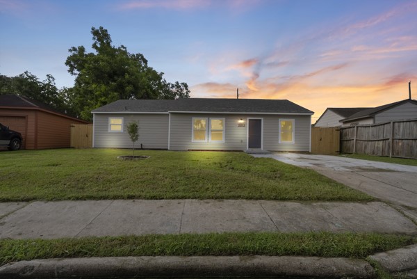 2202 Garvey Drive Property Photo