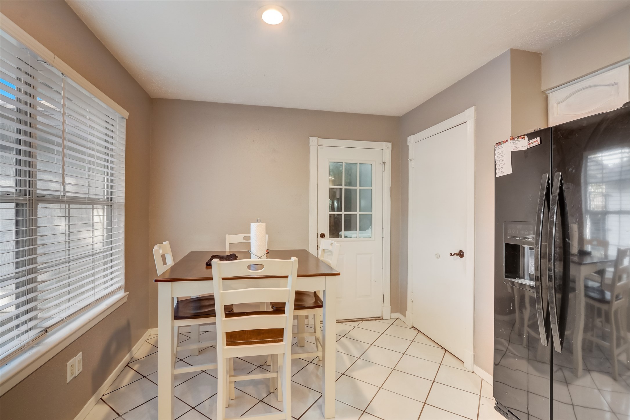 9910 Willmont Road Property Photo 13