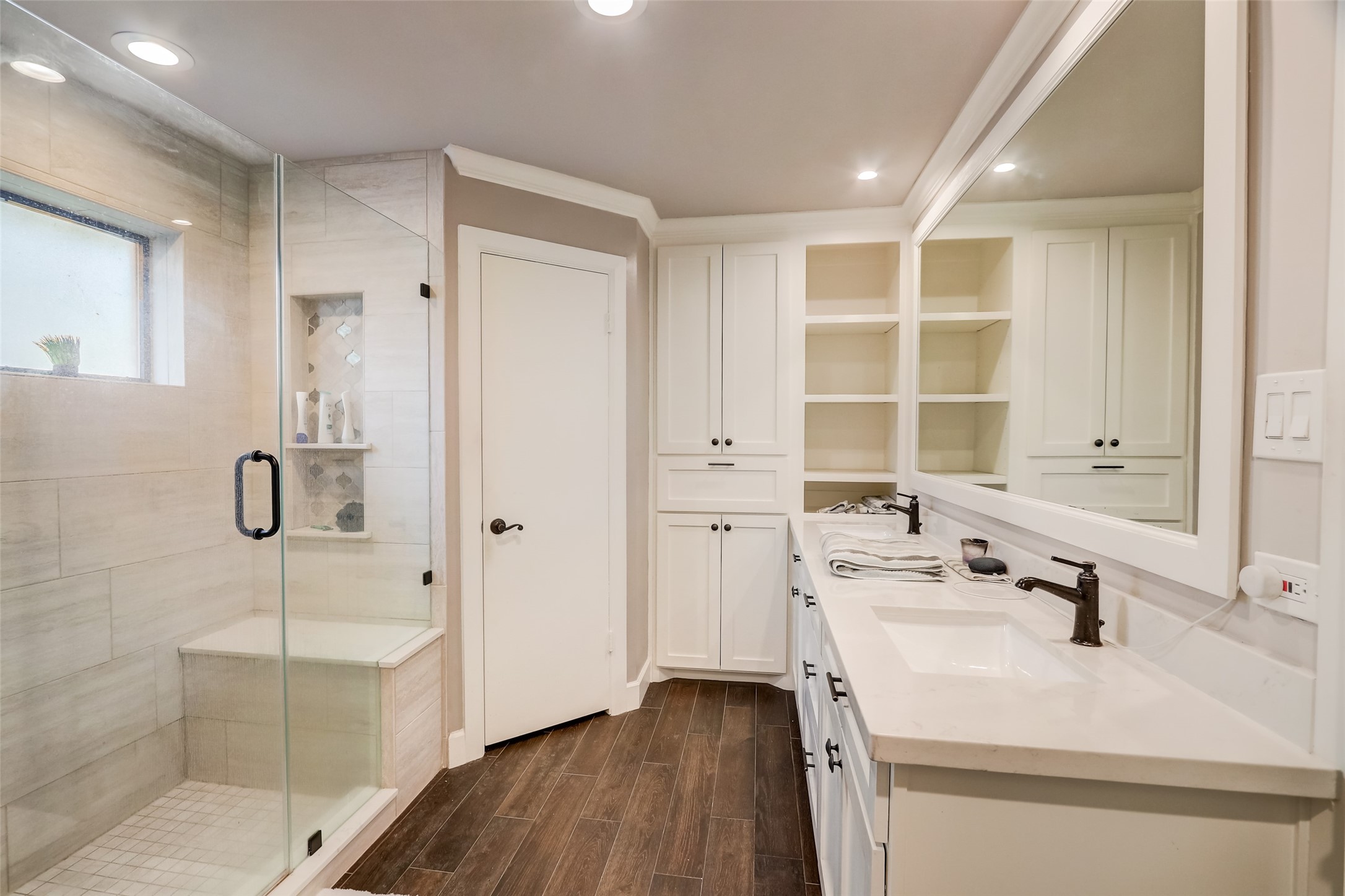 9910 Willmont Road Property Photo 14