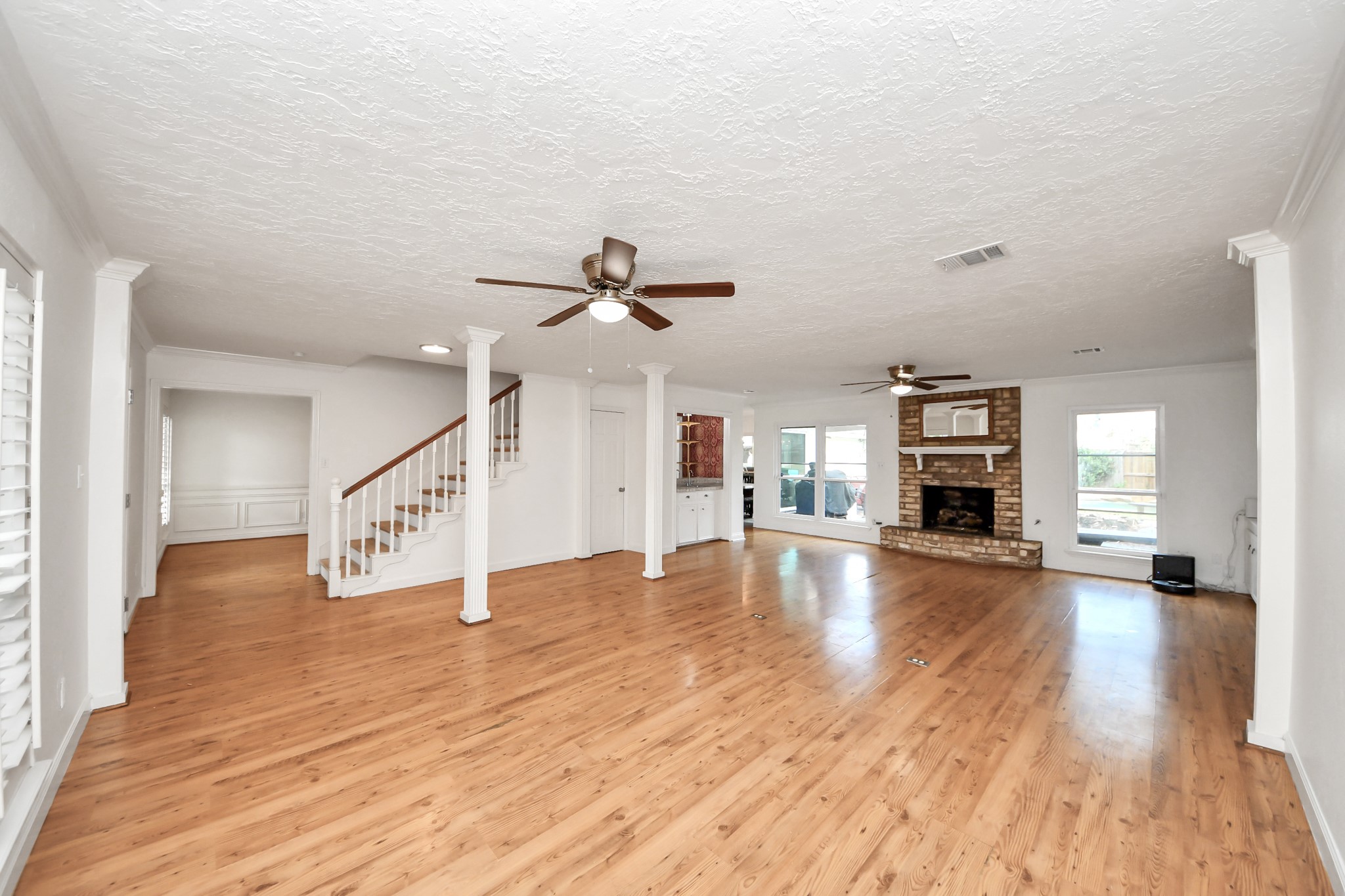 3822 Glenheather Drive Property Photo 4