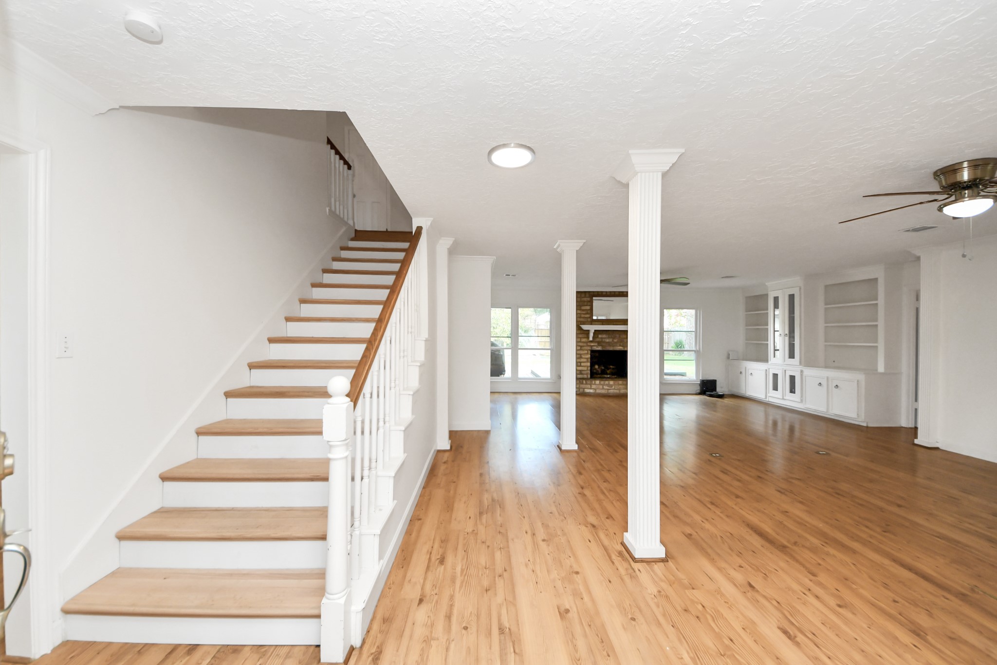 3822 Glenheather Drive Property Photo 5