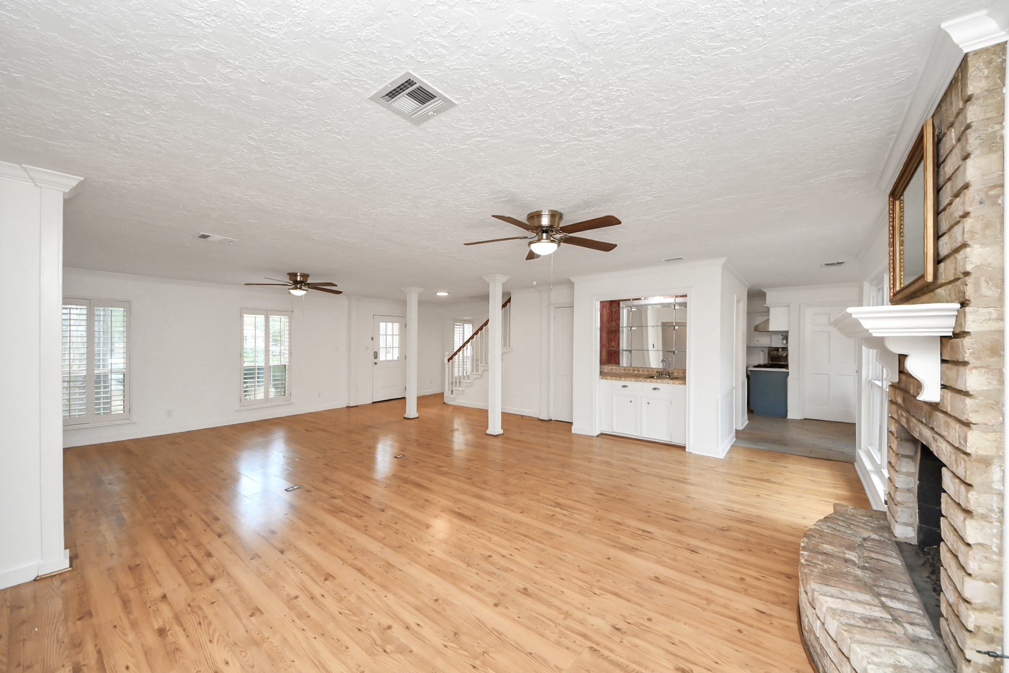3822 Glenheather Drive Property Photo 6
