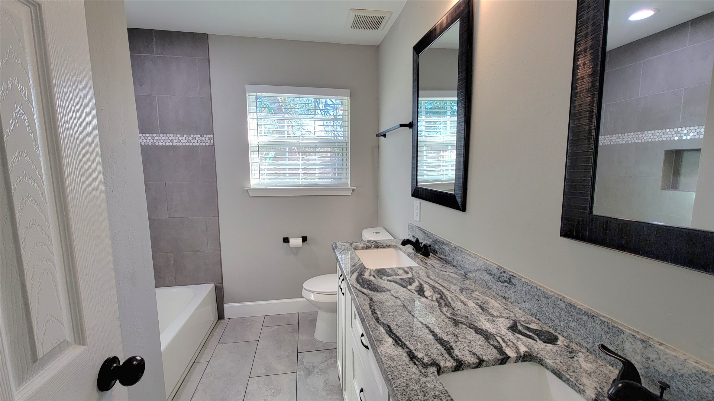 4311 Knotty Oaks Trail Property Photo 9