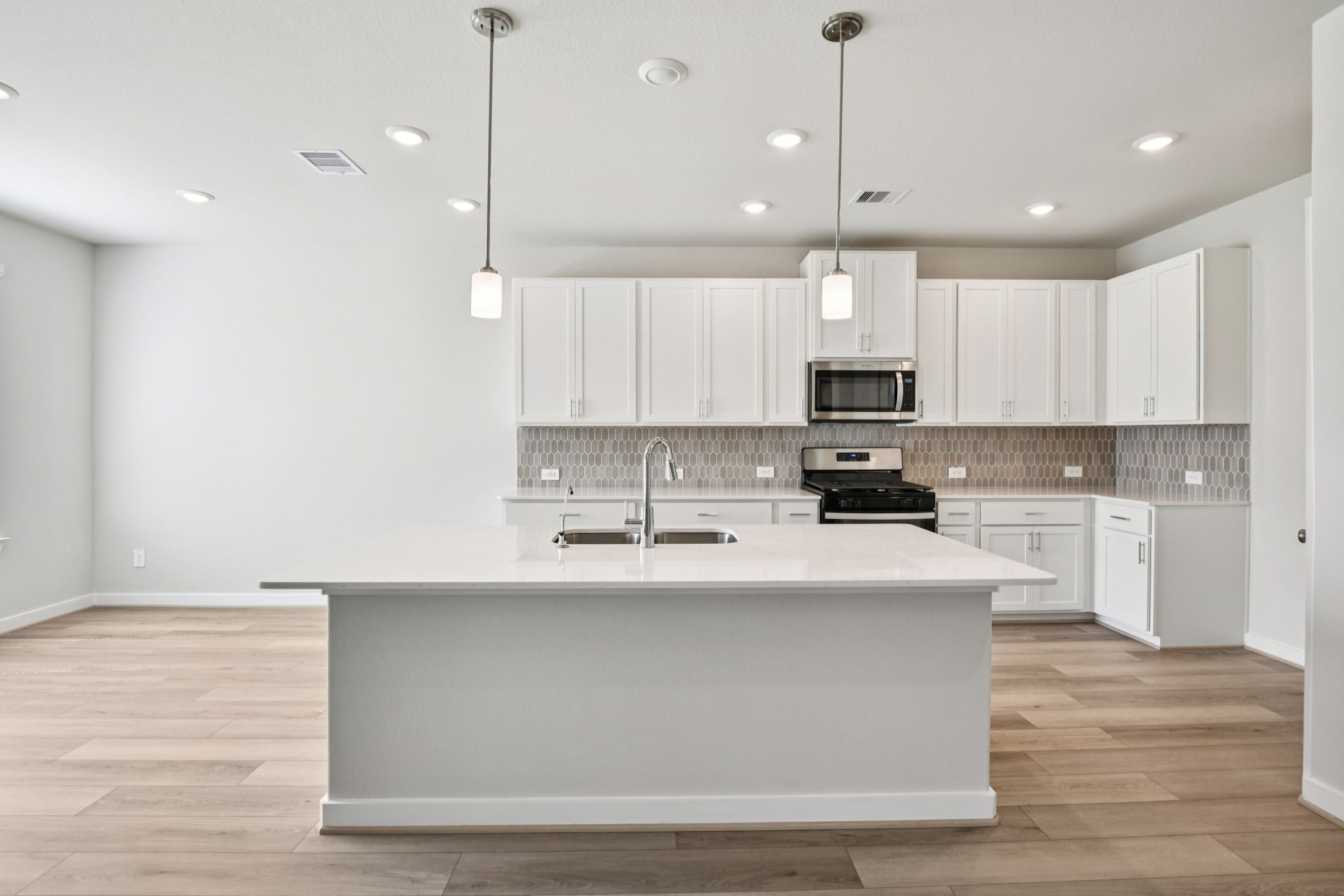 2843 Dark Lantern Lane Property Photo 3