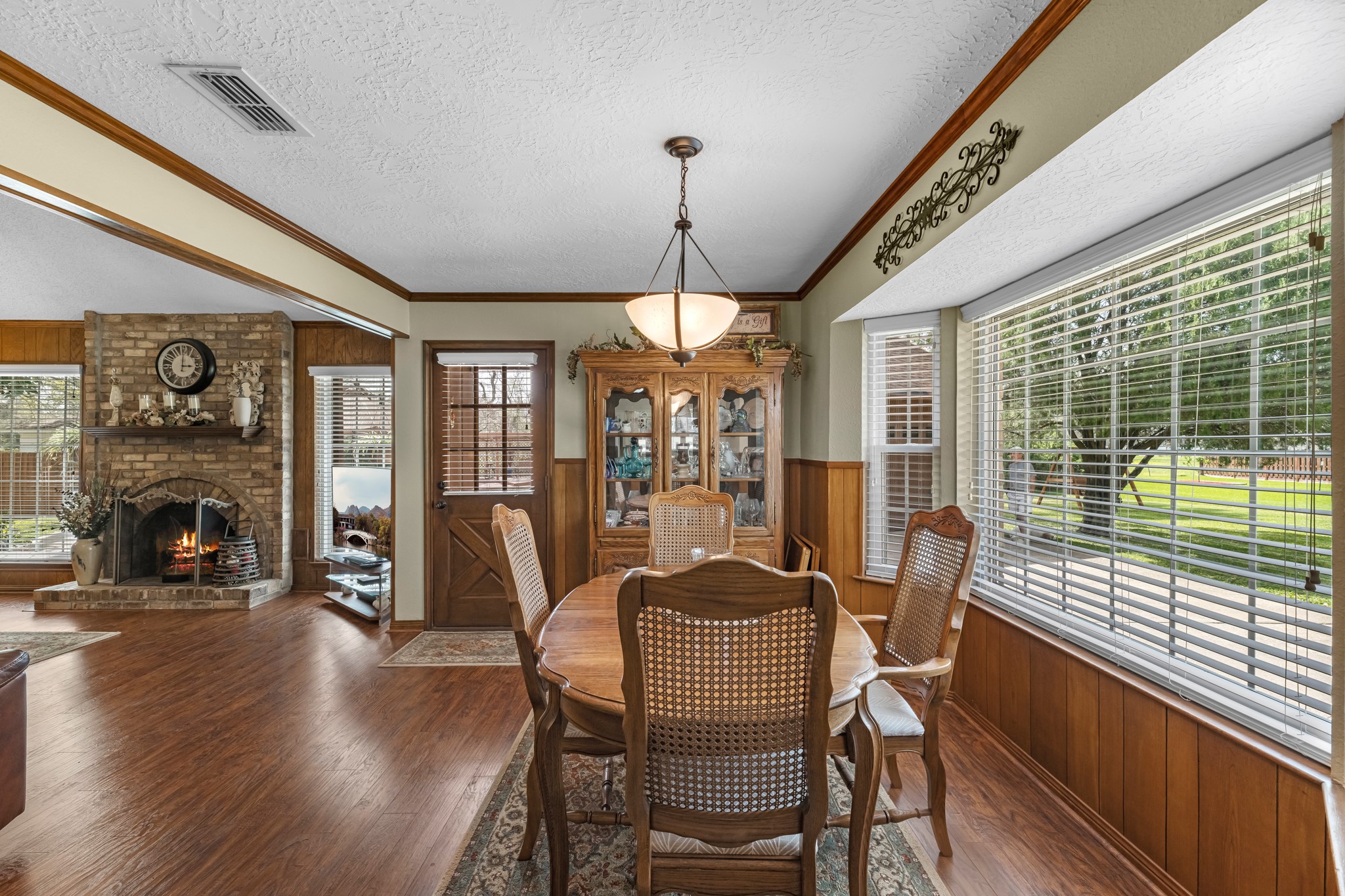 806 Riverside Drive Property Photo 21