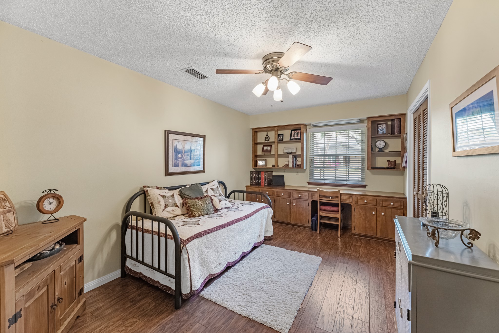 806 Riverside Drive Property Photo 22