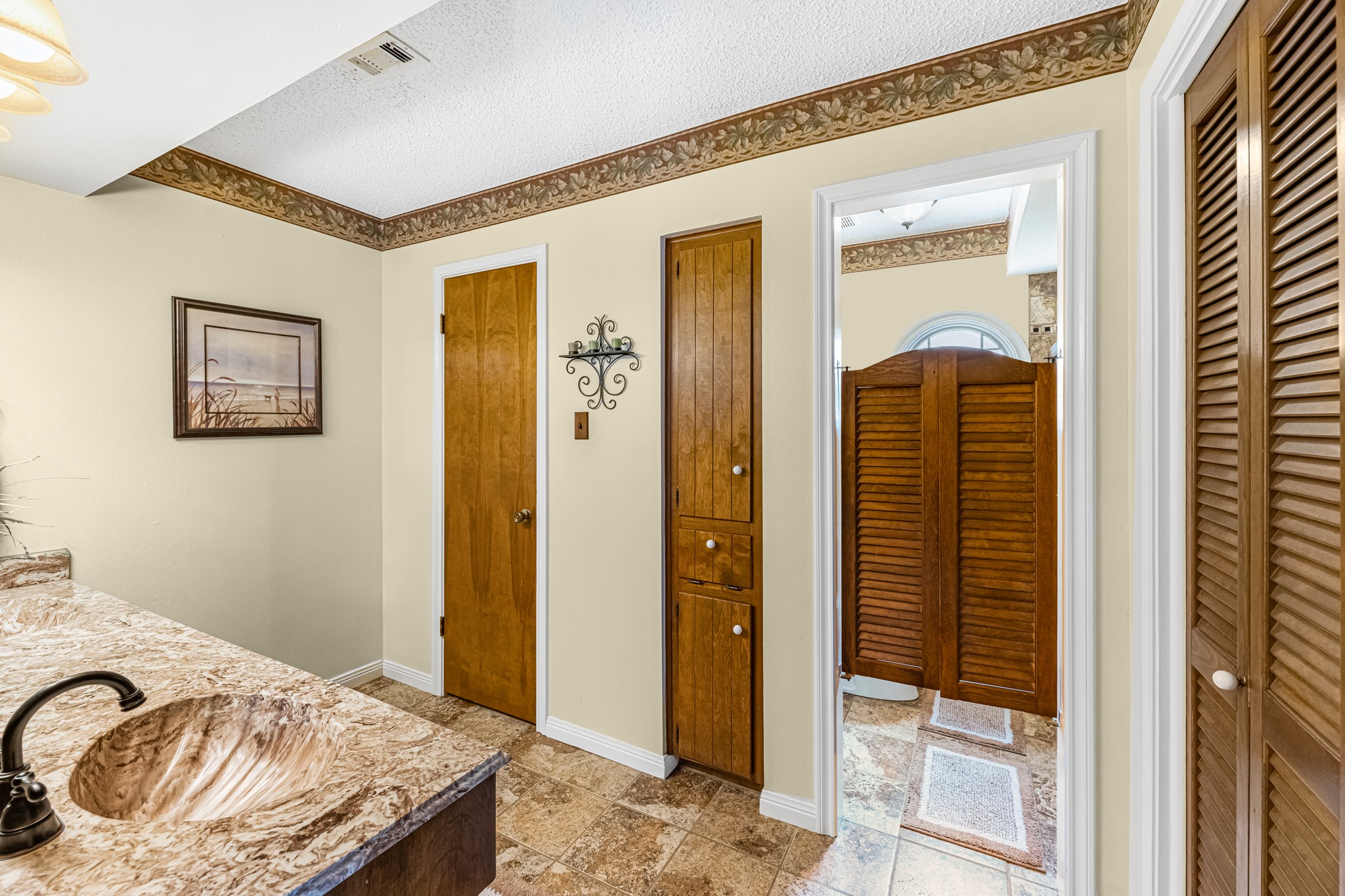 806 Riverside Drive Property Photo 26