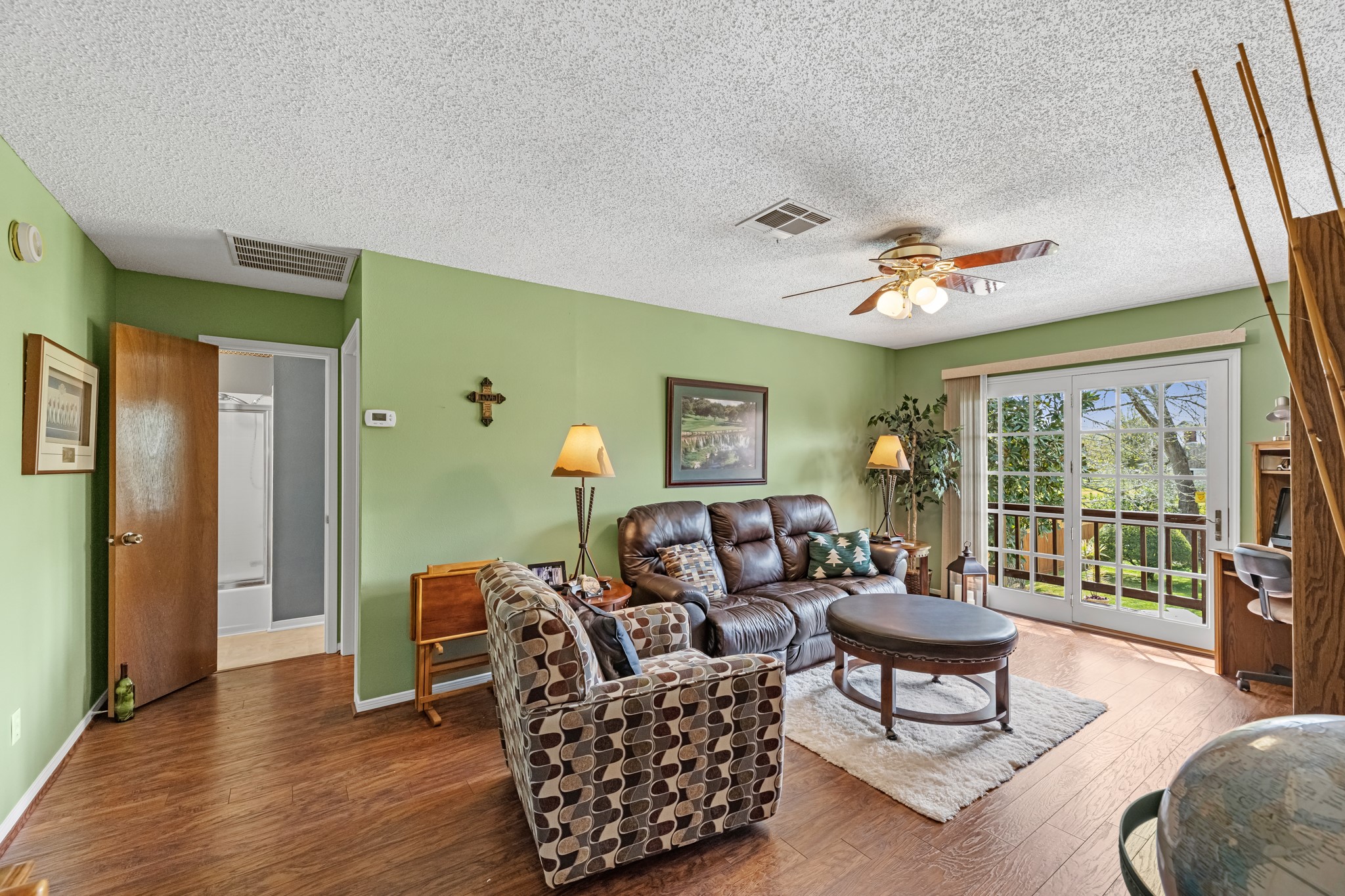 806 Riverside Drive Property Photo 28