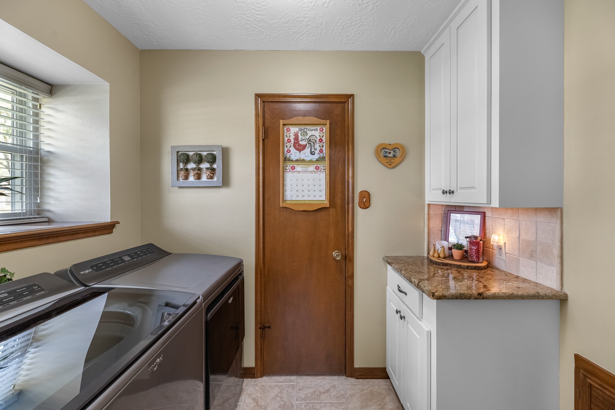 806 Riverside Drive Property Photo 33