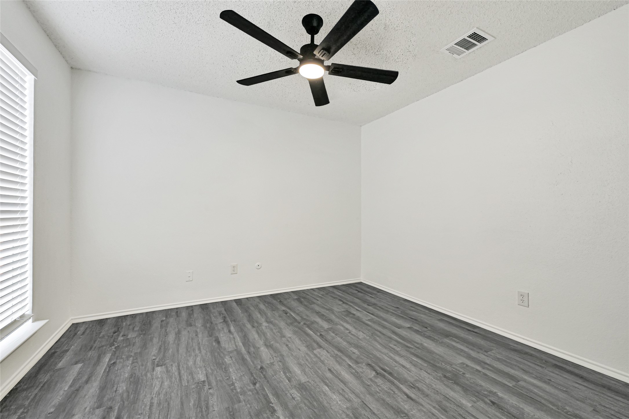 12009 Sandpiper Drive Property Photo 14