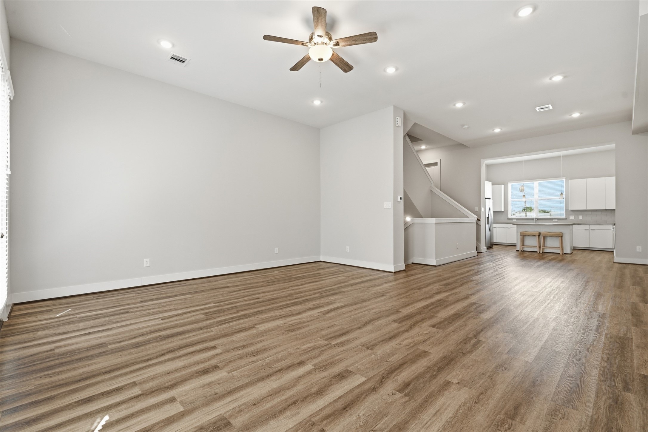 1282 N Post Oak Road A Property Photo 9