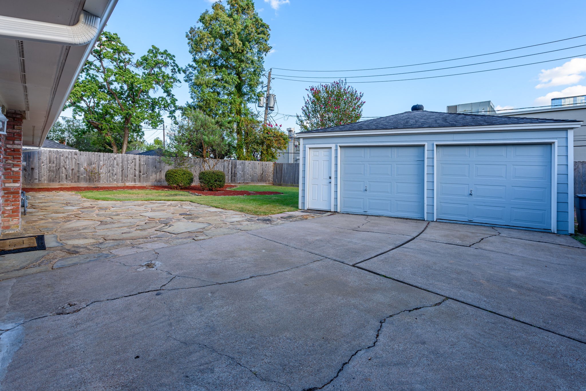 10715 Wickersham Lane Property Photo 7