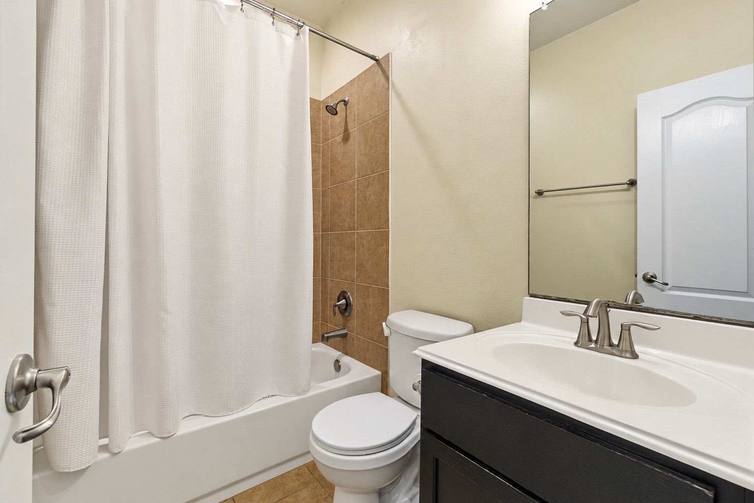2209 Maple Point Drive N Property Photo 22