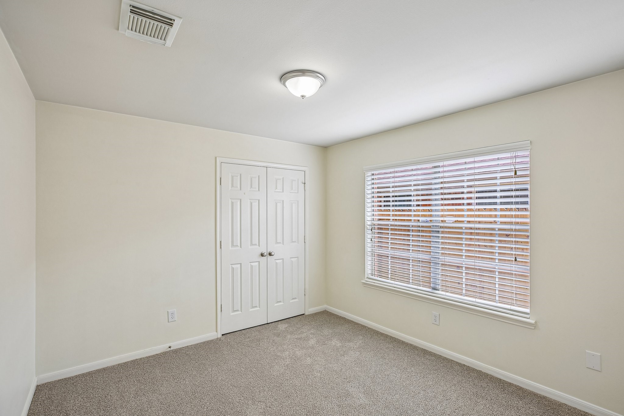 16911 Bouldgreen Property Photo 26