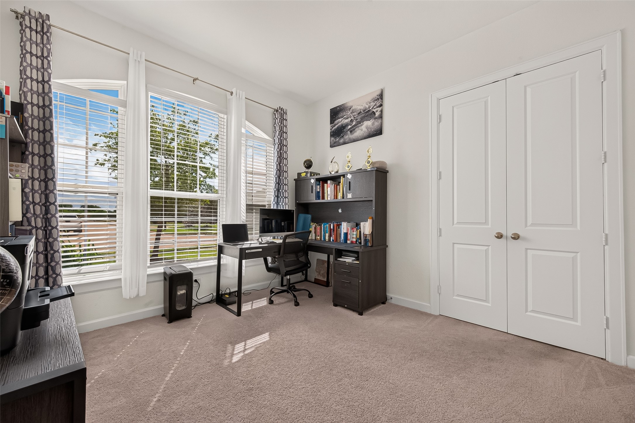 6643 Eastchester Drive Property Photo 10
