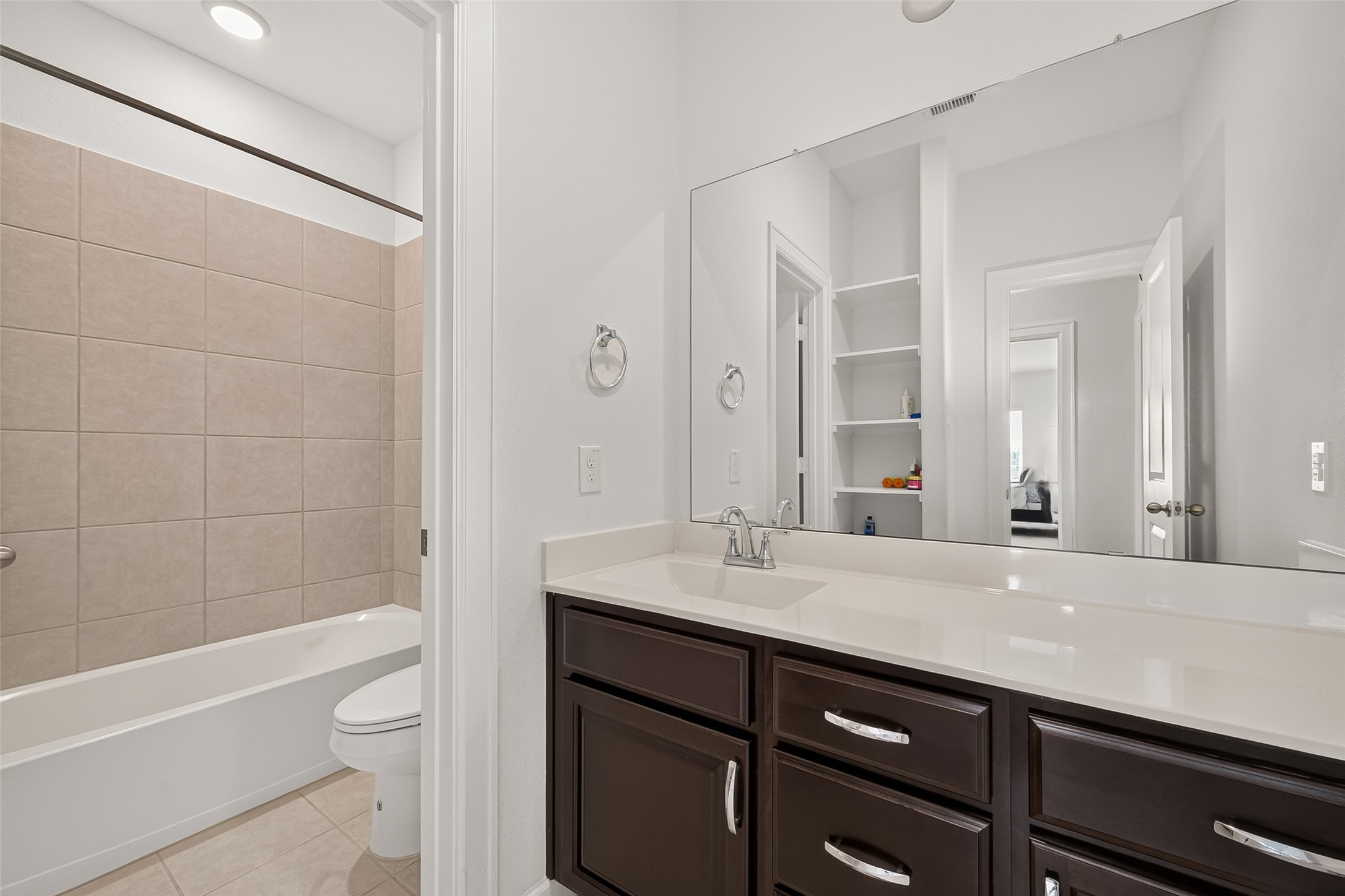 6643 Eastchester Drive Property Photo 39