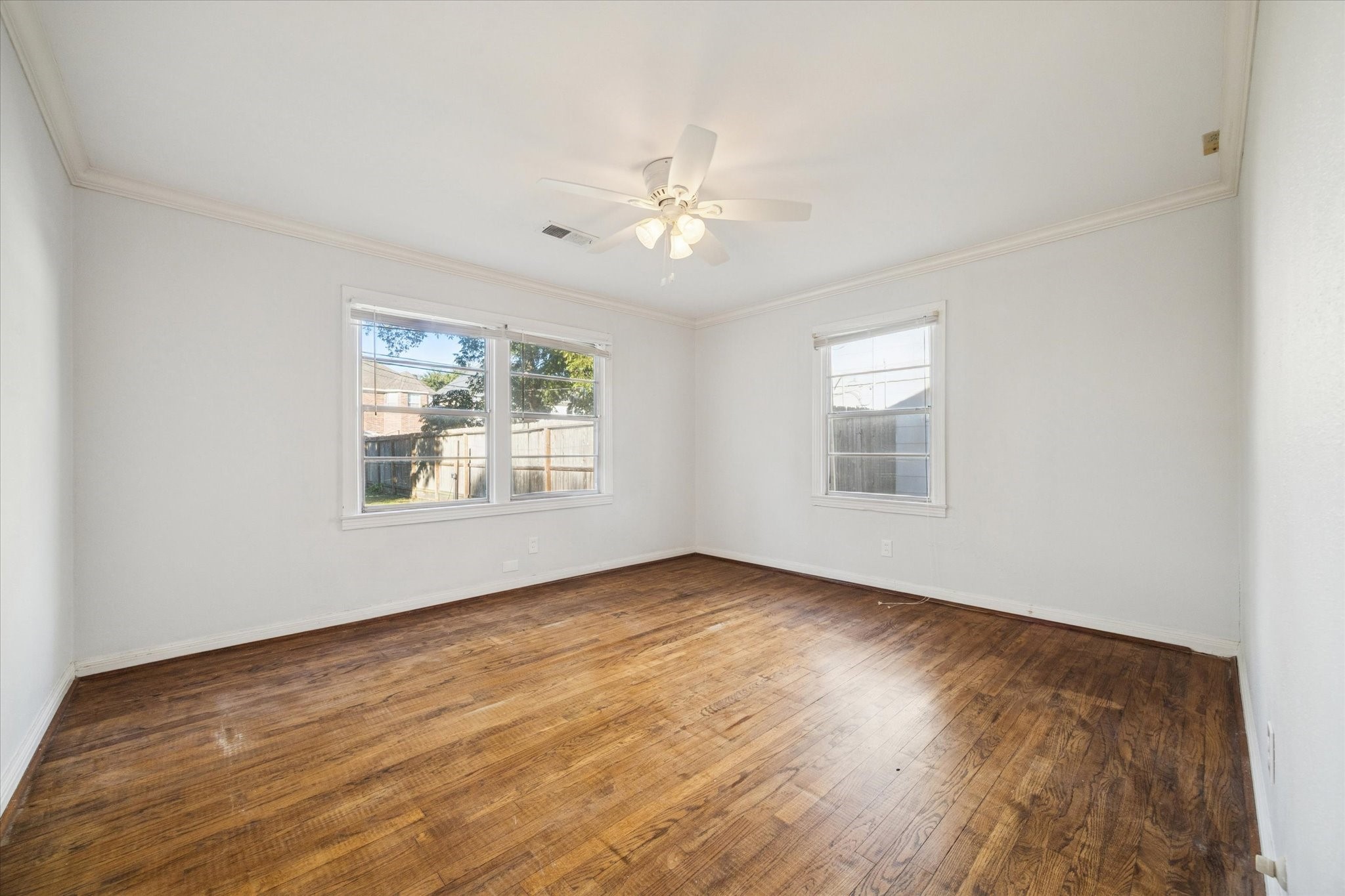 5122 Locust Street Property Photo 7