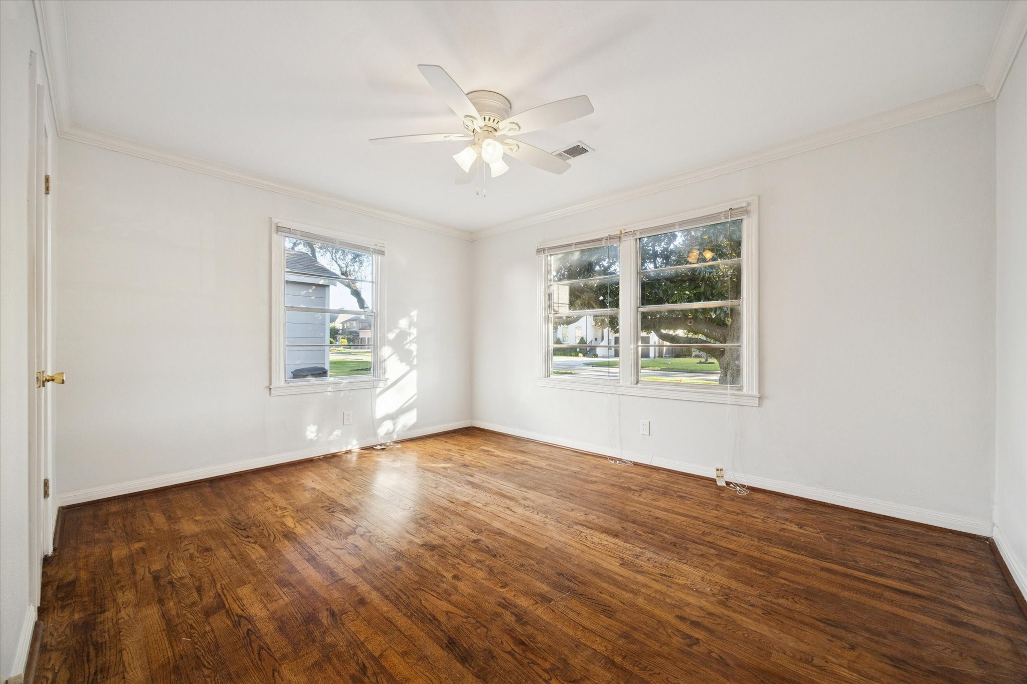 5122 Locust Street Property Photo 8