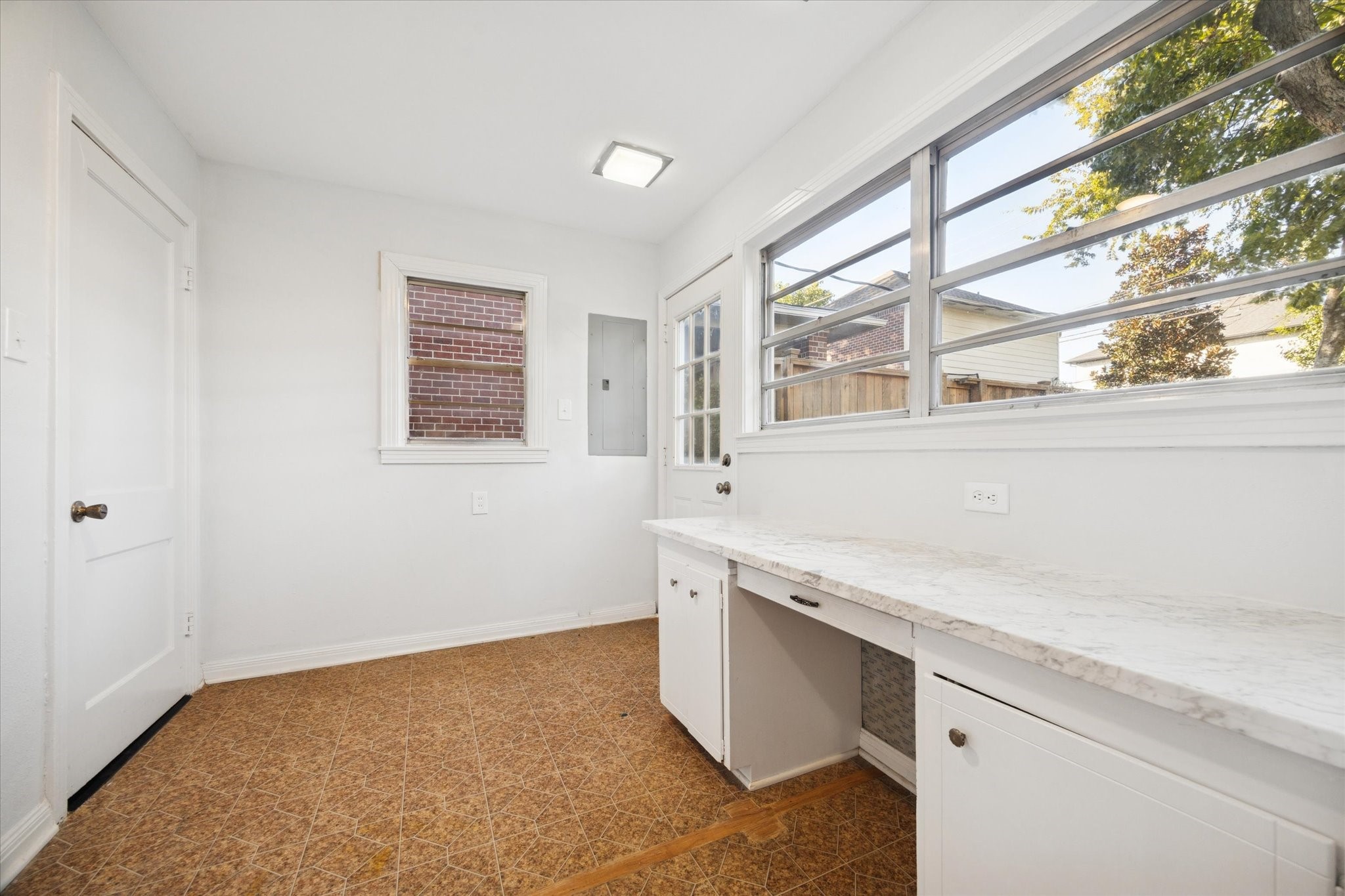 5122 Locust Street Property Photo 9
