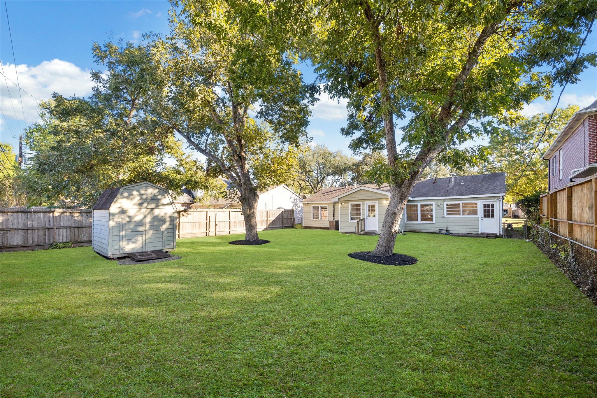 5122 Locust Street Property Photo 13