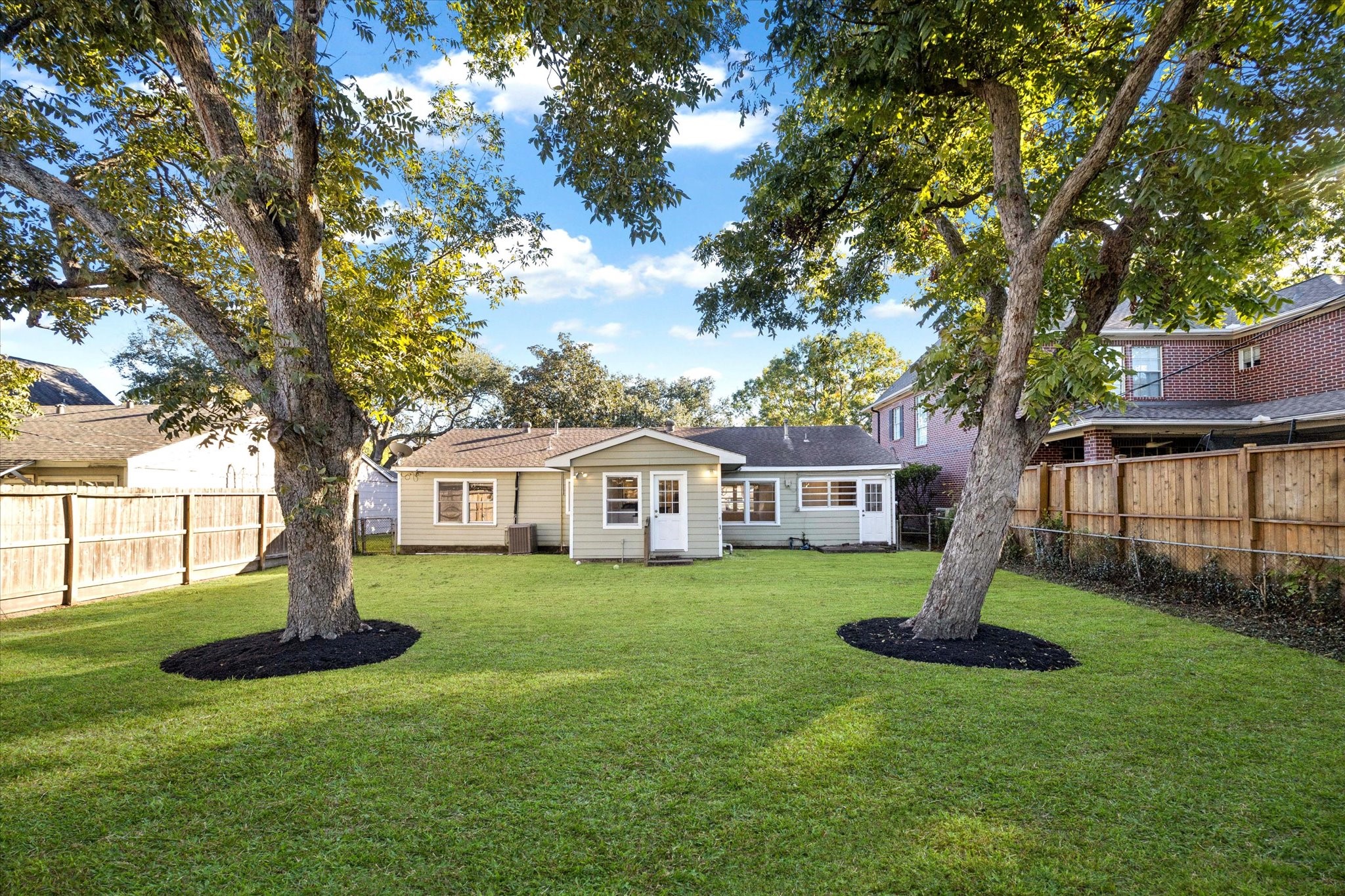 5122 Locust Street Property Photo 14