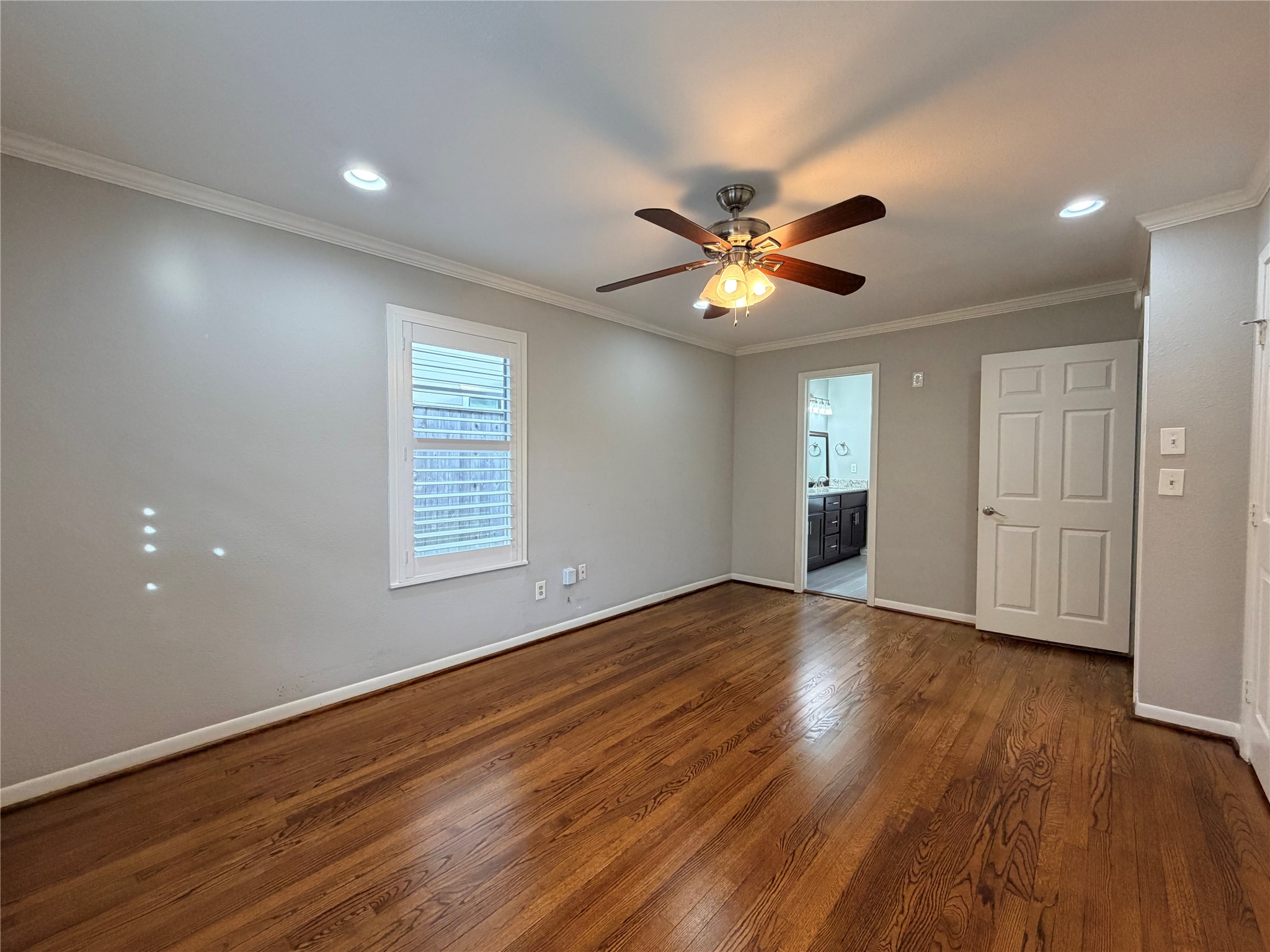 1631 Chantilly Lane Property Photo 12