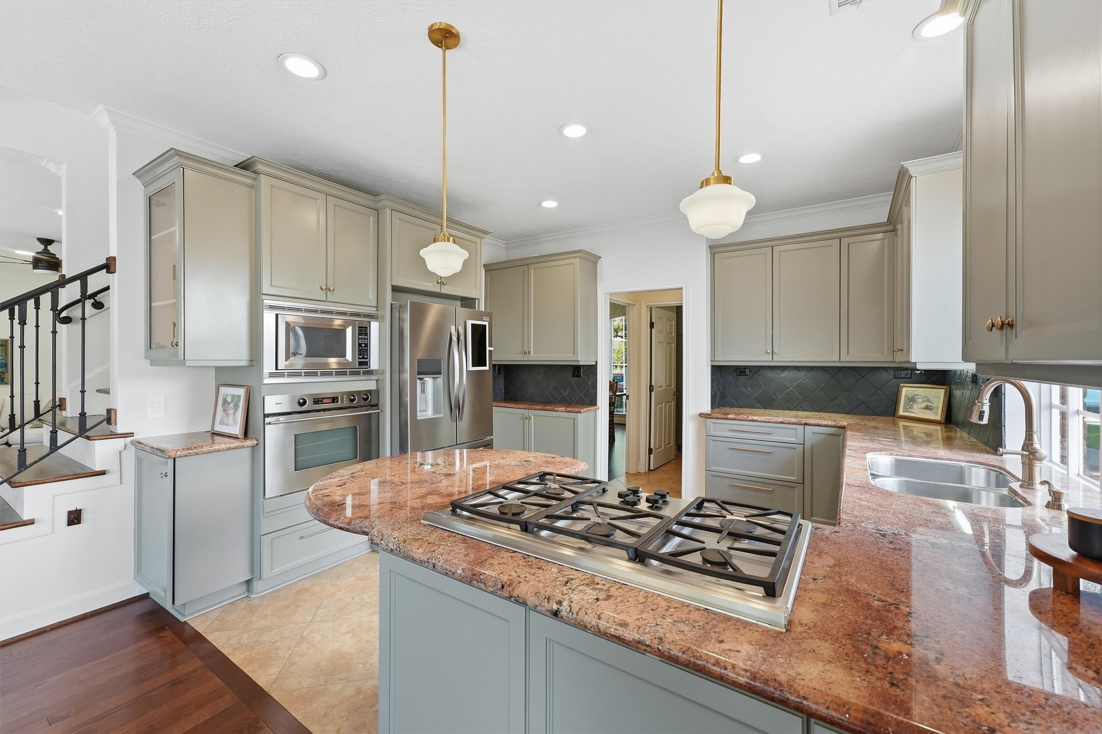 12111 Meadow Lake Drive Property Photo 8