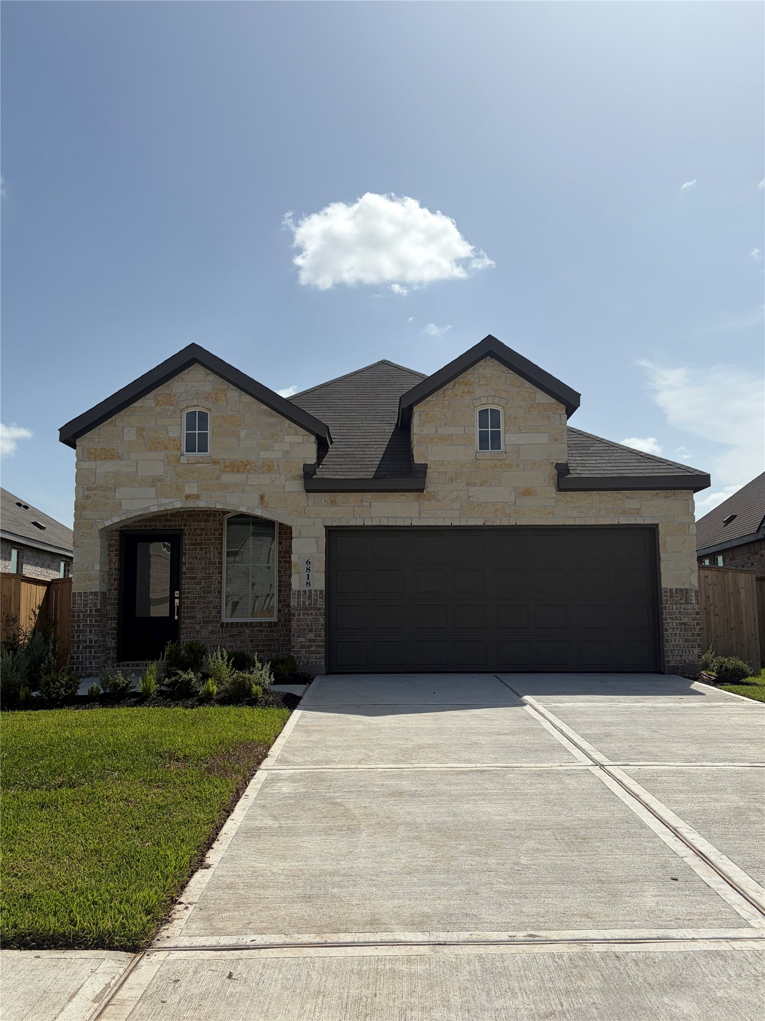 6818 Papillon Lane Property Photo 1