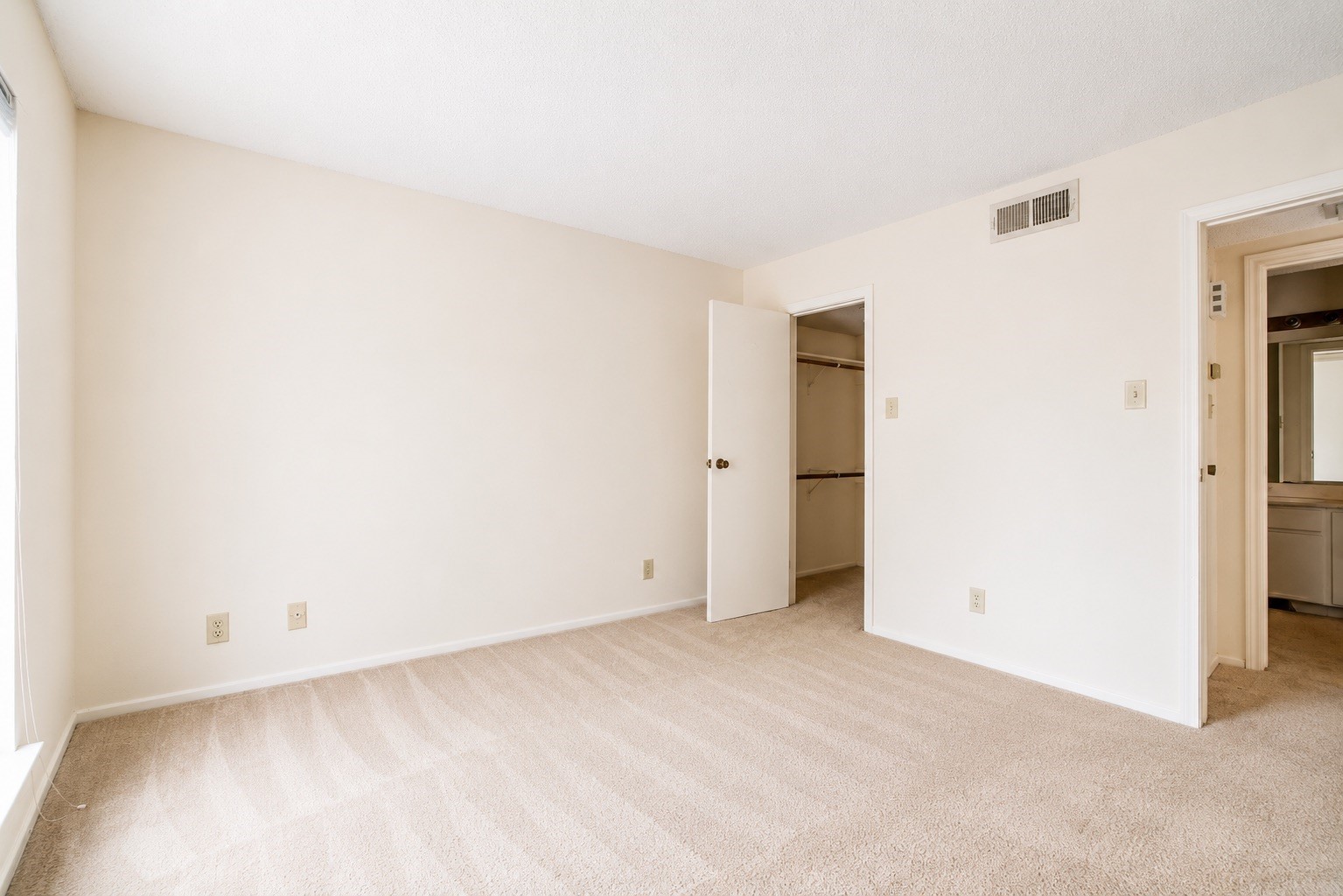 7900 N Stadium Drive 22 Property Photo 13