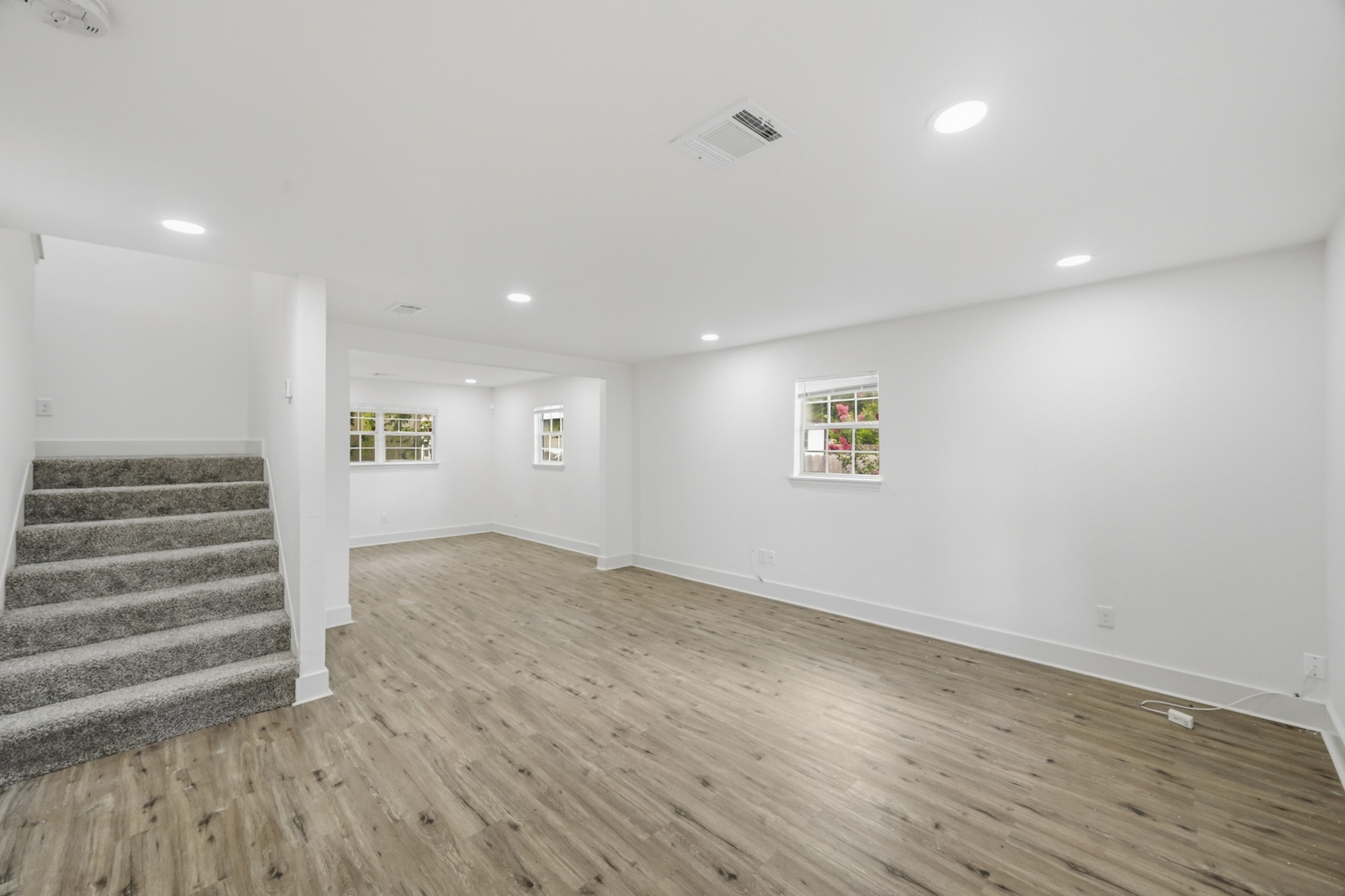 1501 Maiden Lane Property Photo 4