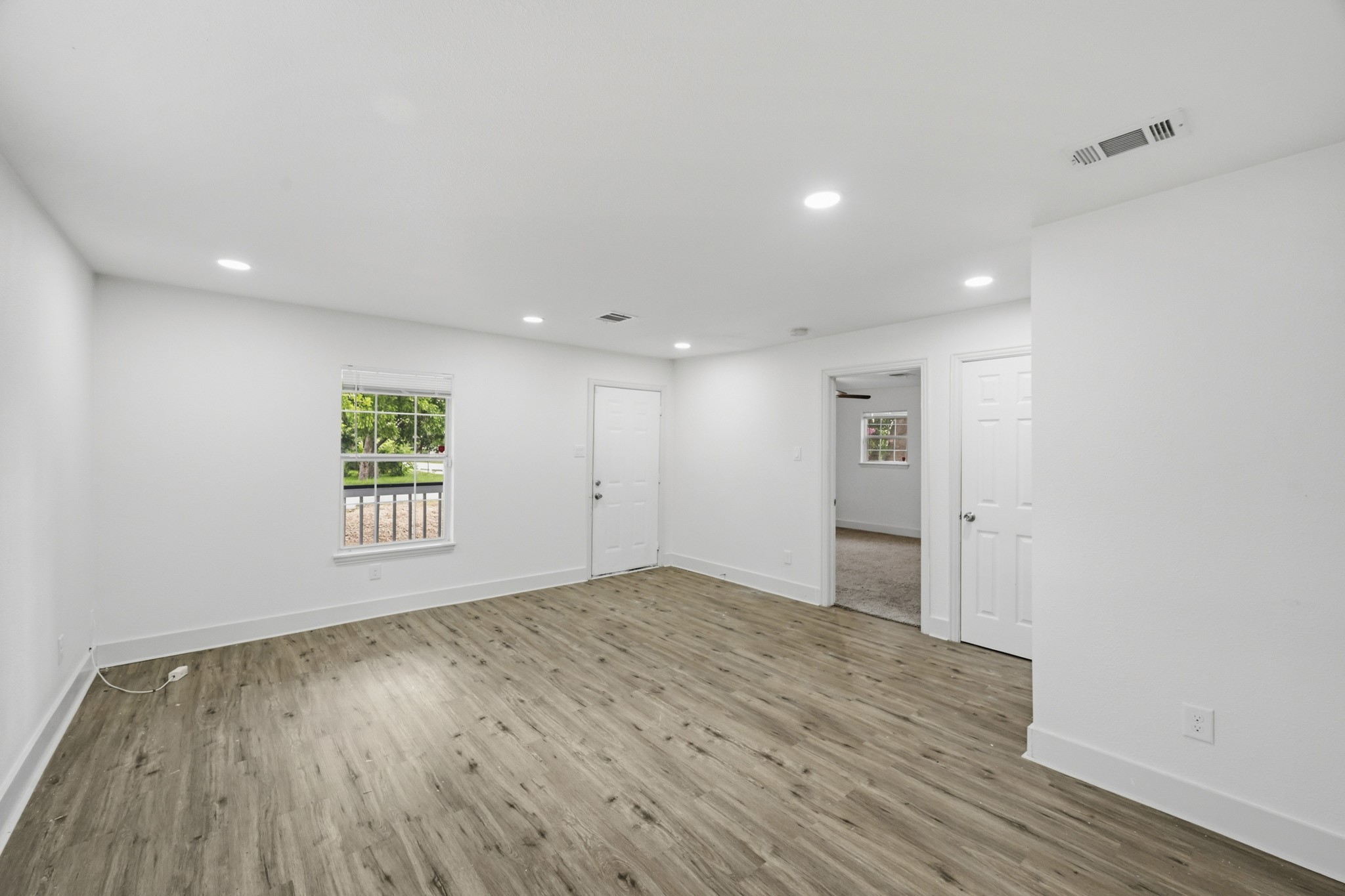 1501 Maiden Lane Property Photo 6