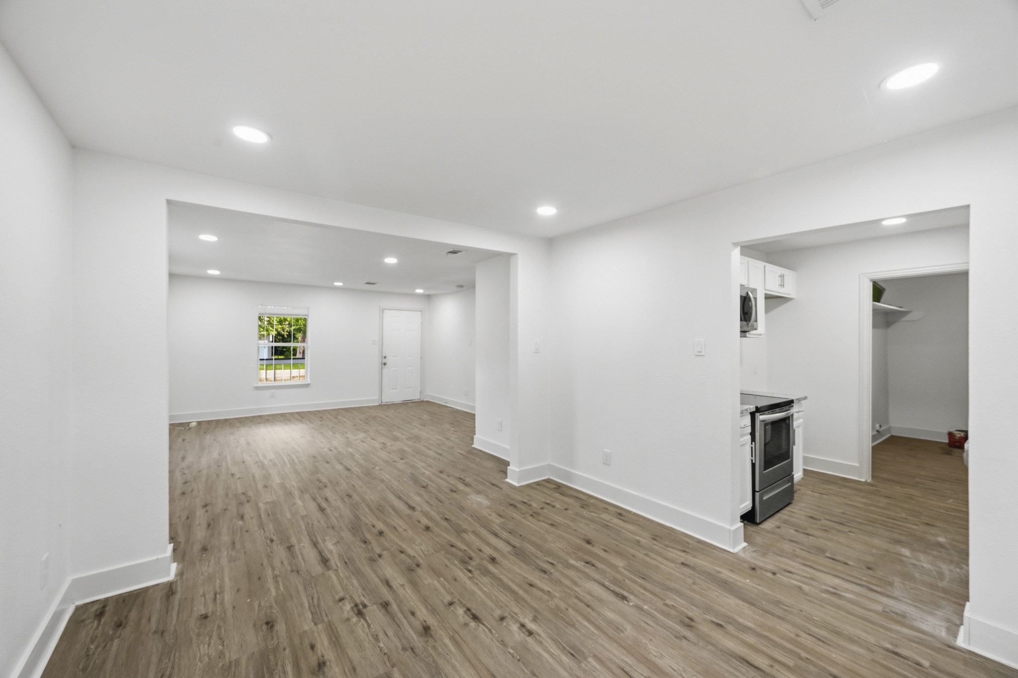 1501 Maiden Lane Property Photo 8