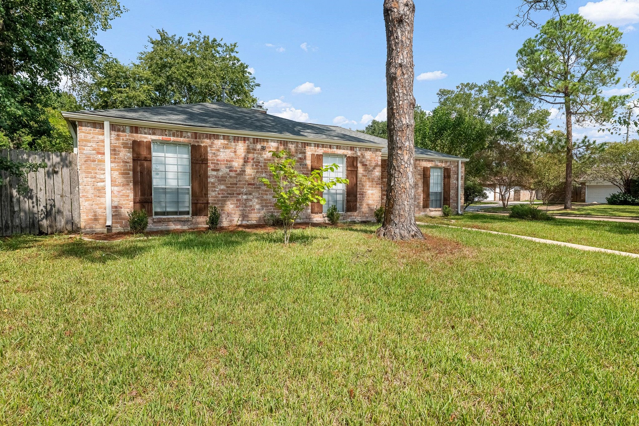 13902 Wickersham Lane Property Photo 4
