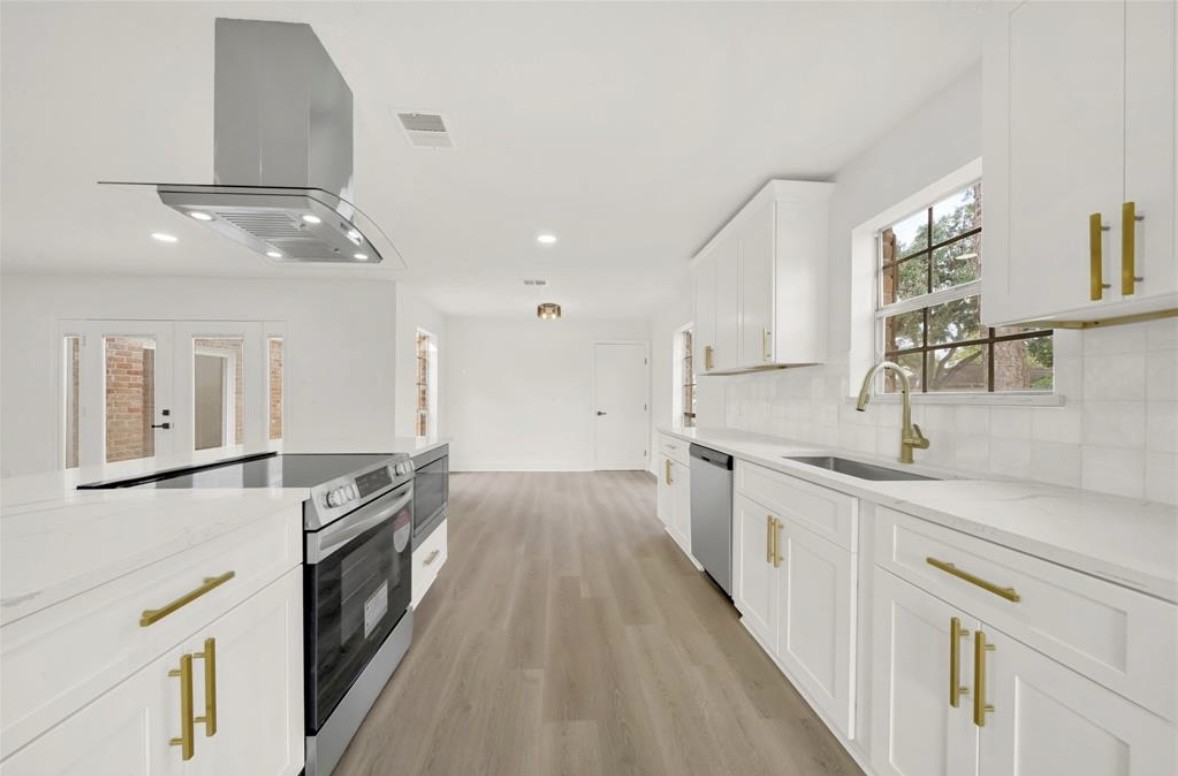 13902 Wickersham Lane Property Photo 15