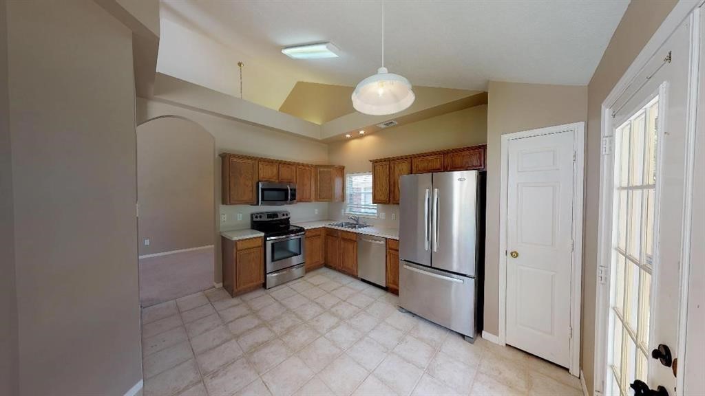 1410 Chesterpoint Drive Property Photo 3
