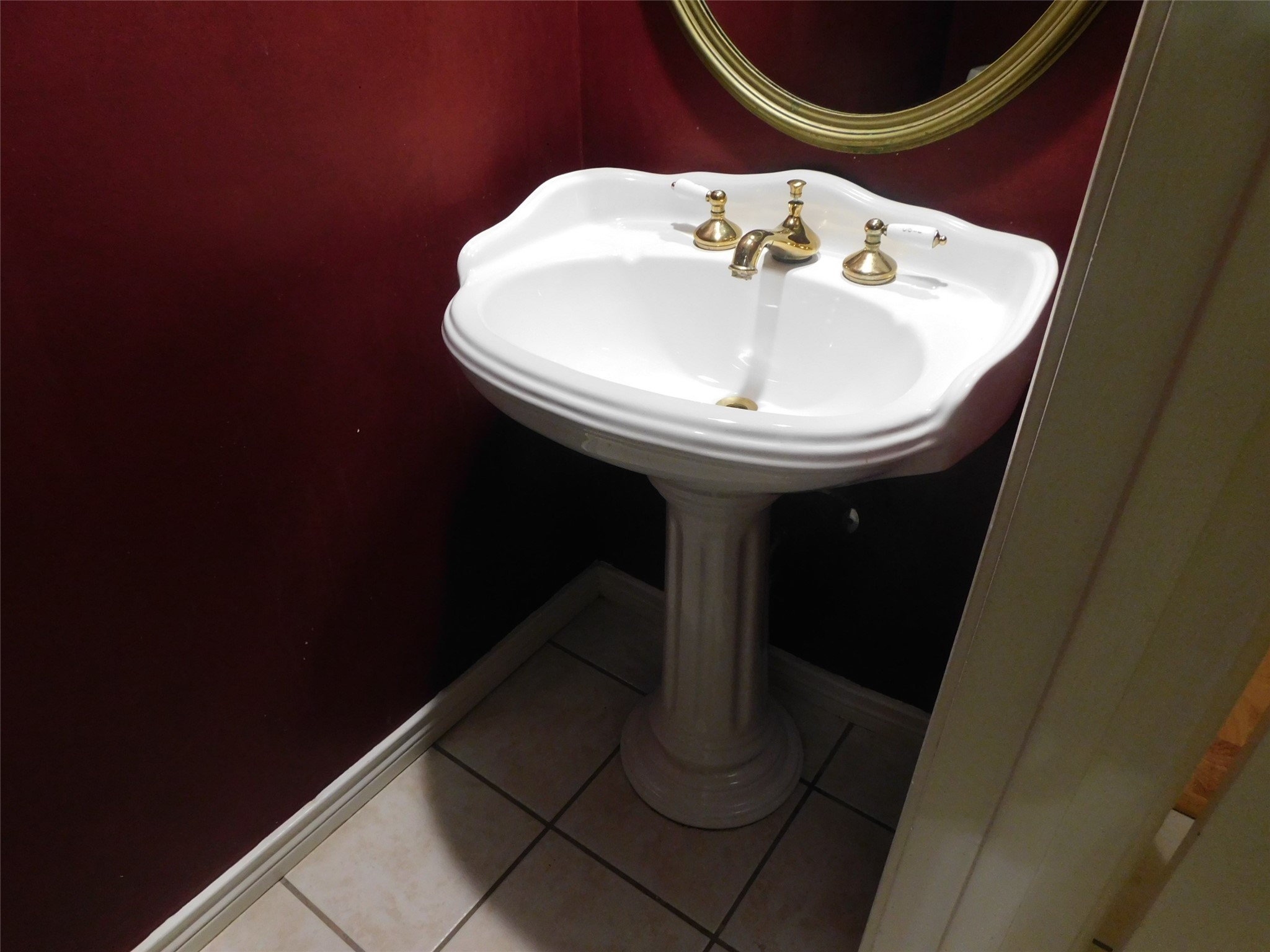 472 N Post Oak Lane Property Photo 22