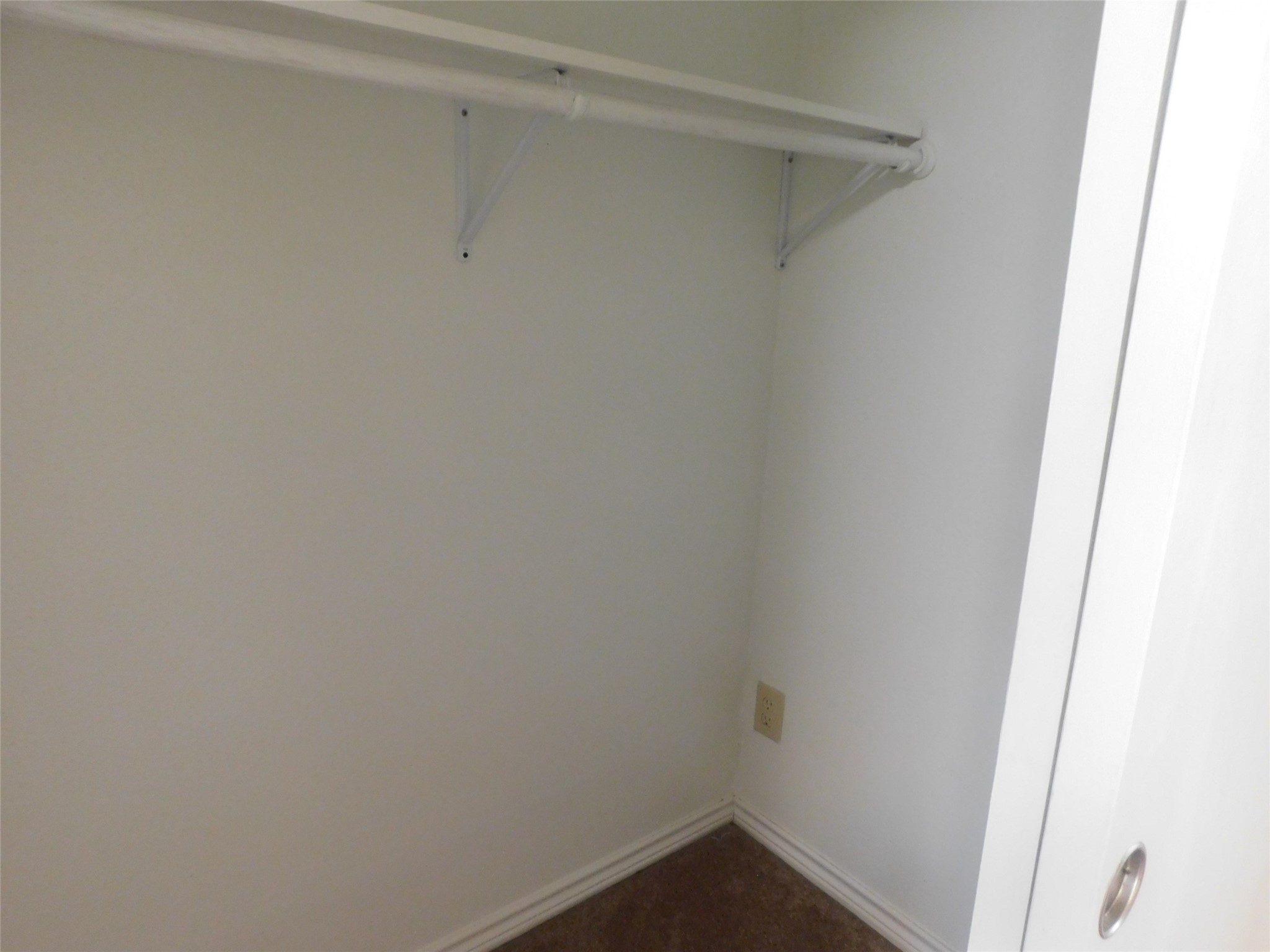 472 N Post Oak Lane Property Photo 30