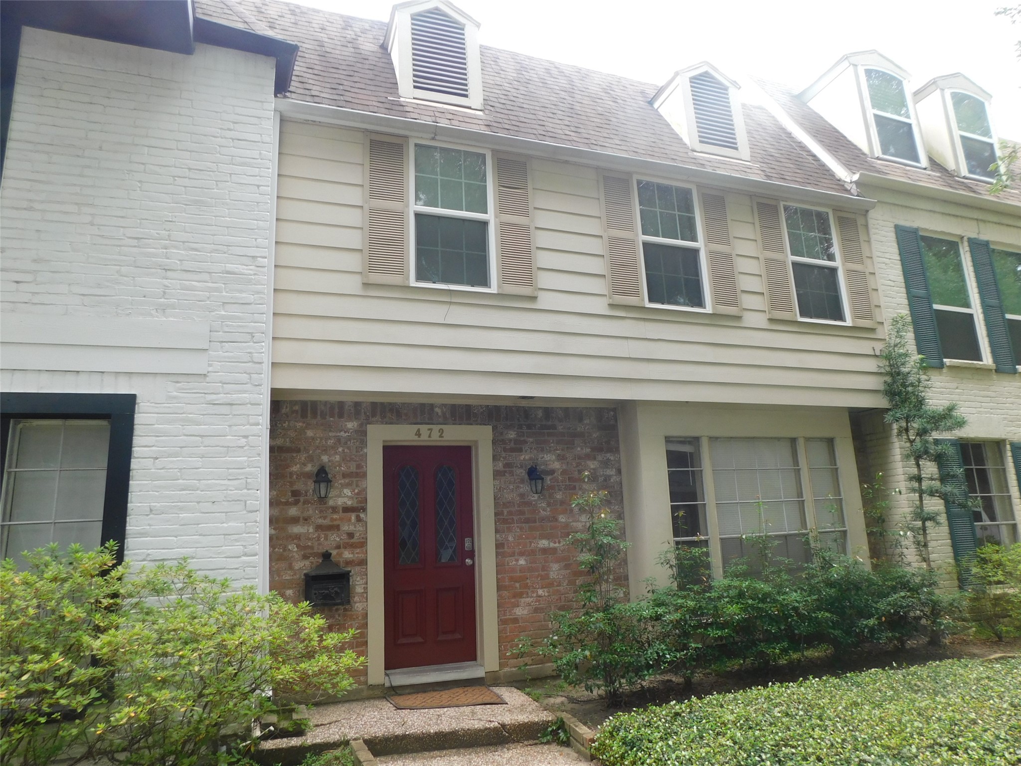 472 N Post Oak Lane Property Photo 49