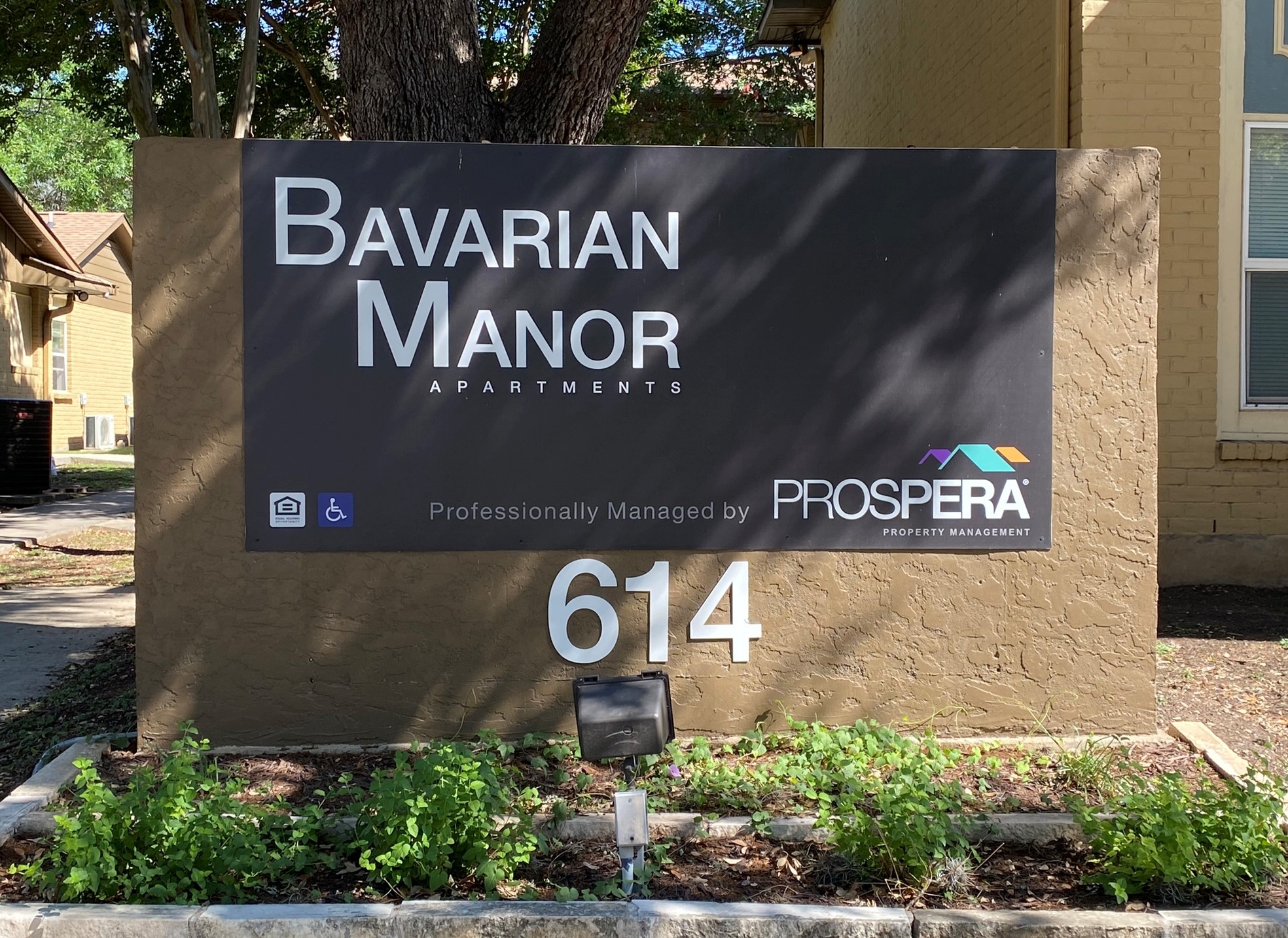 614 Bavarian Drive Property Photo 3