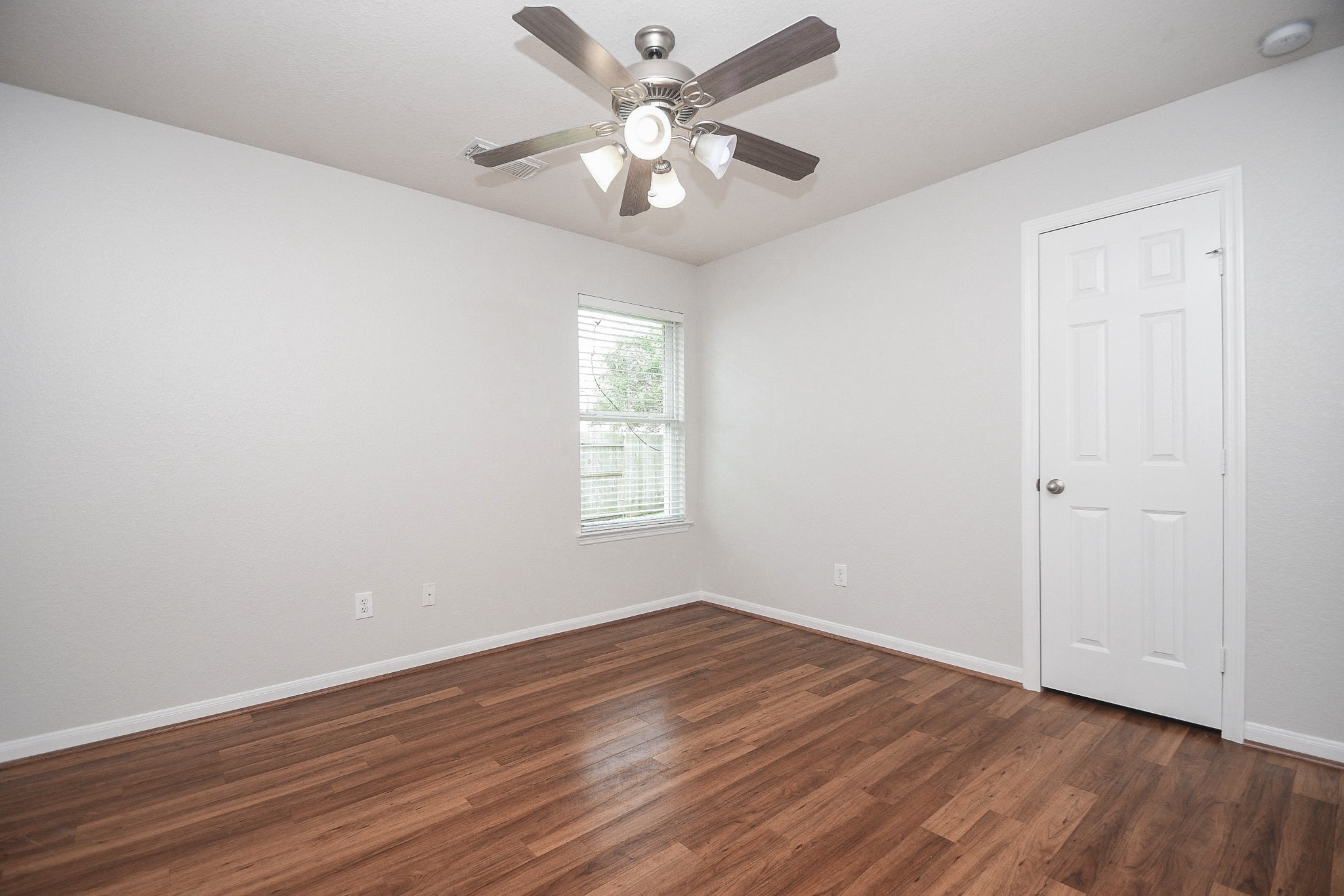 6035 Indian Creek Property Photo 20